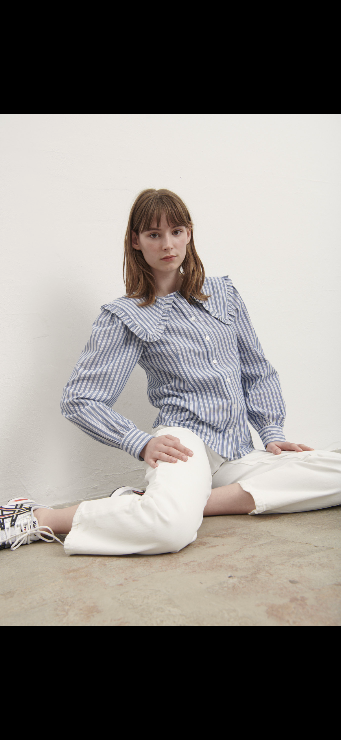 Boii Studios ruffle collar shirt S