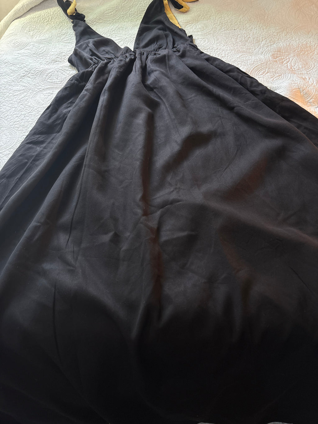 Black shoulder tie dress S