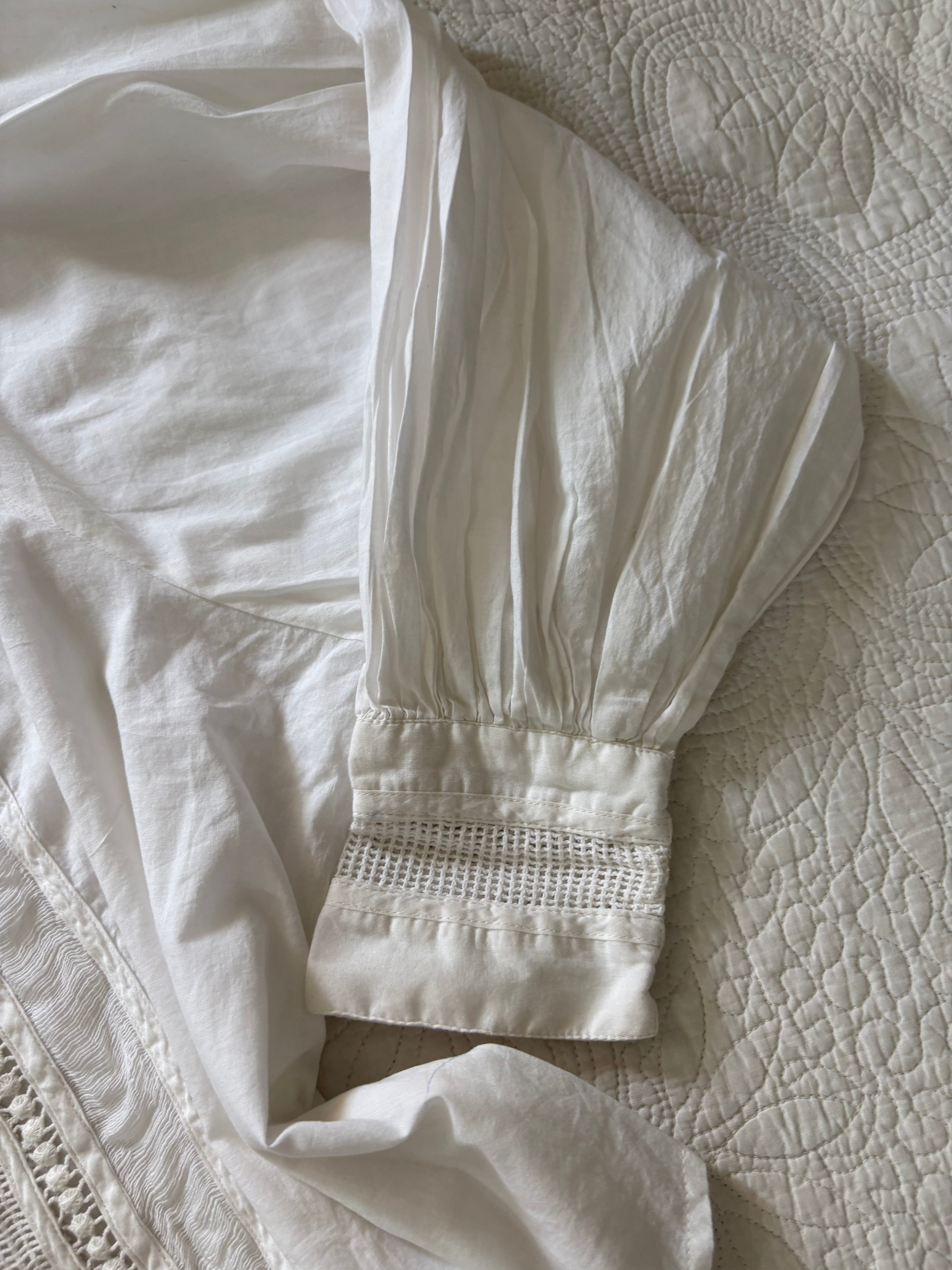 Farm Rio buttoned lace blouse S/M