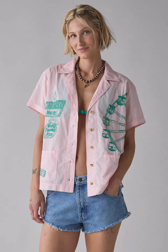 BDG Nash Embroidered Souvenir Short Sleeve Button-Down Shirt S