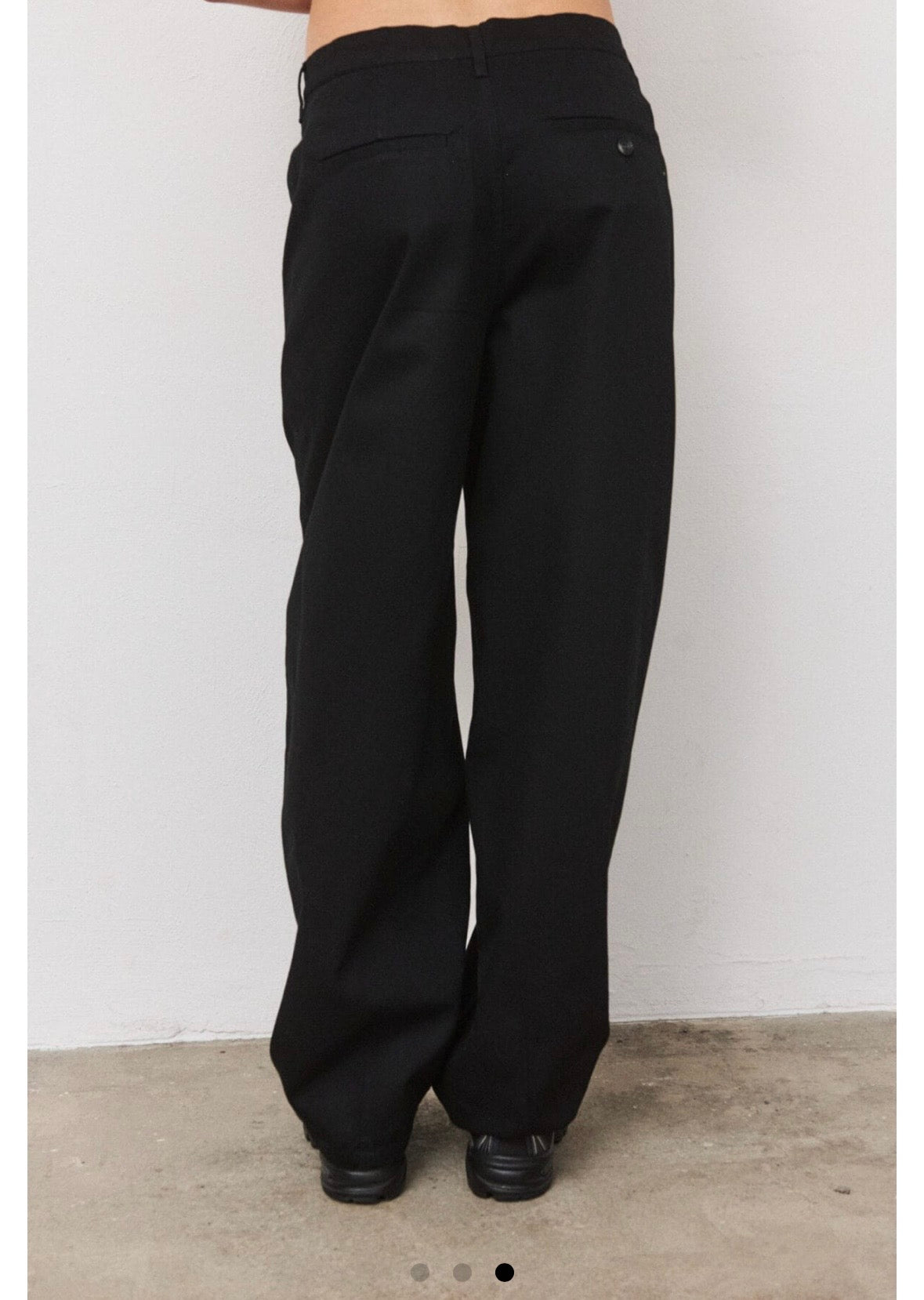 Boii Romeo barrel pants Size S