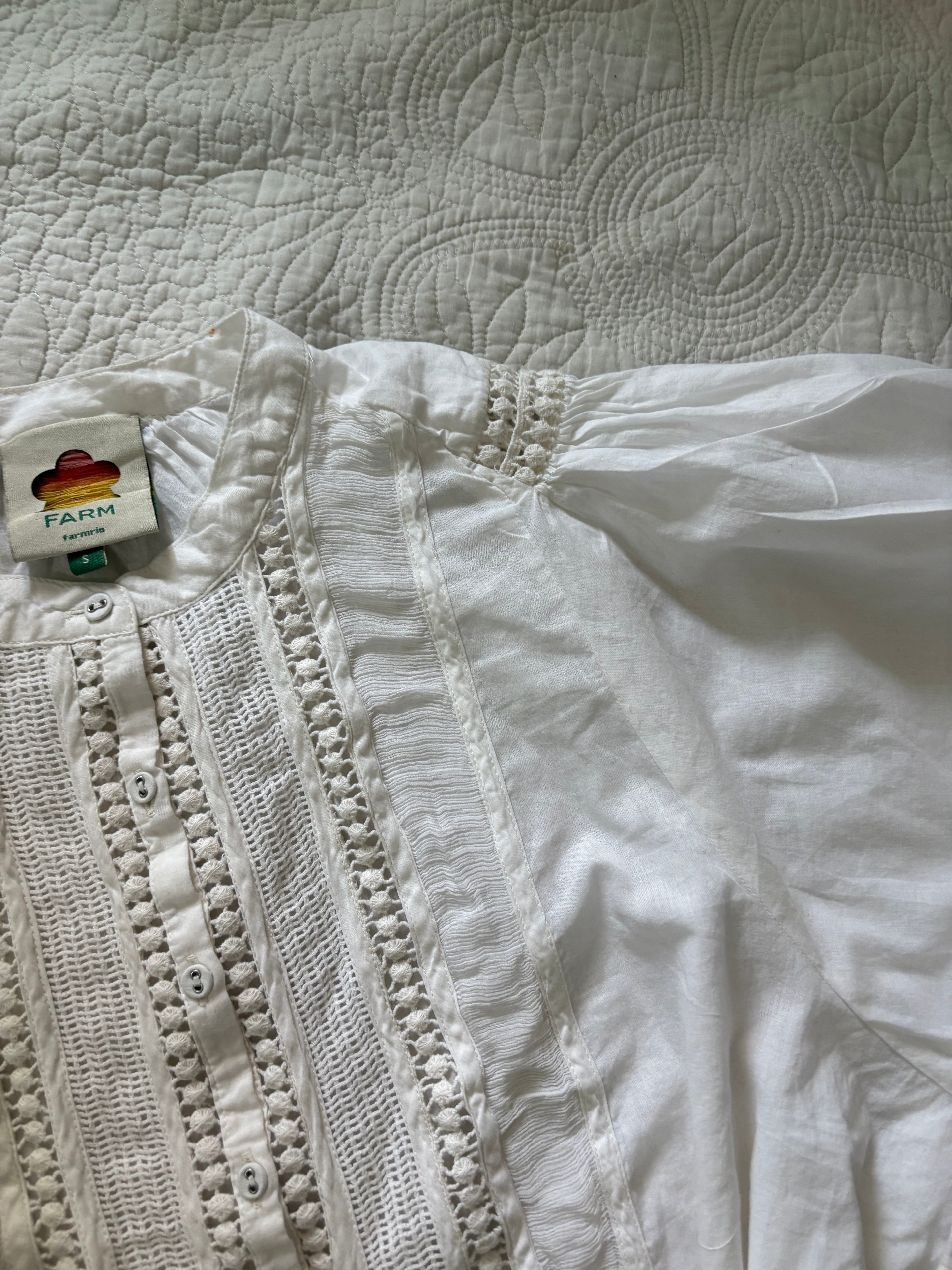 Farm Rio buttoned lace blouse S/M