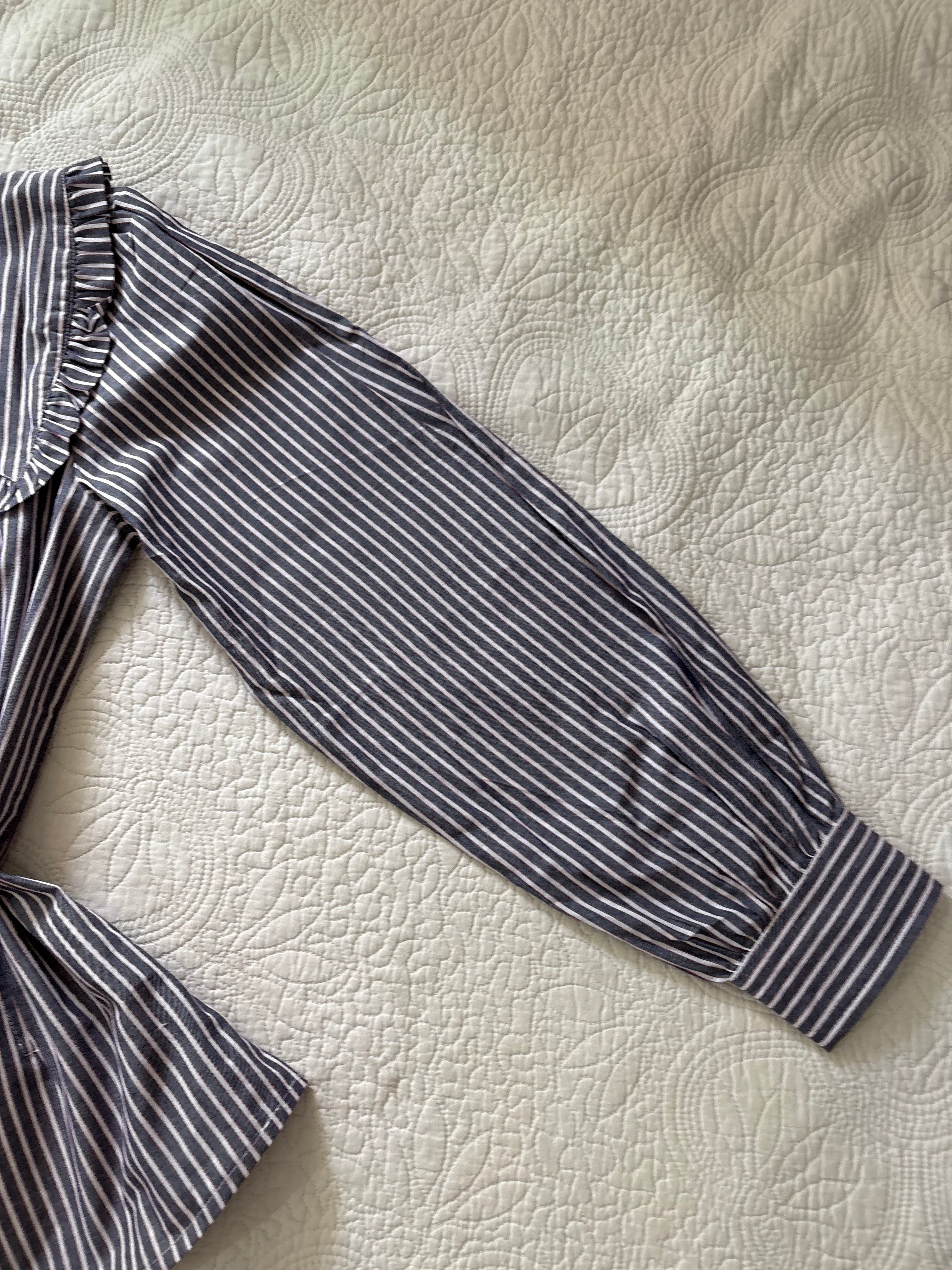 Boii Studios ruffle collar shirt S
