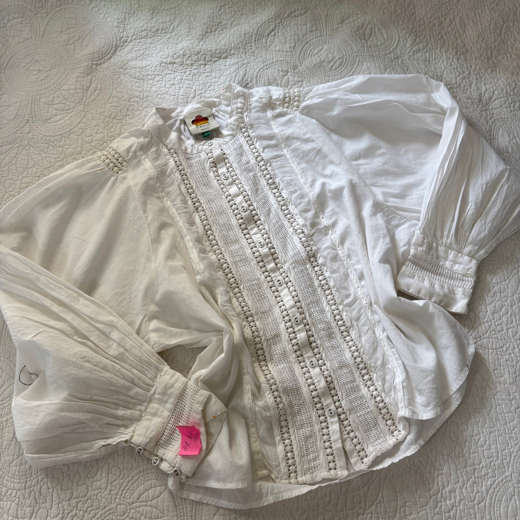 Farm Rio buttoned lace blouse S/M