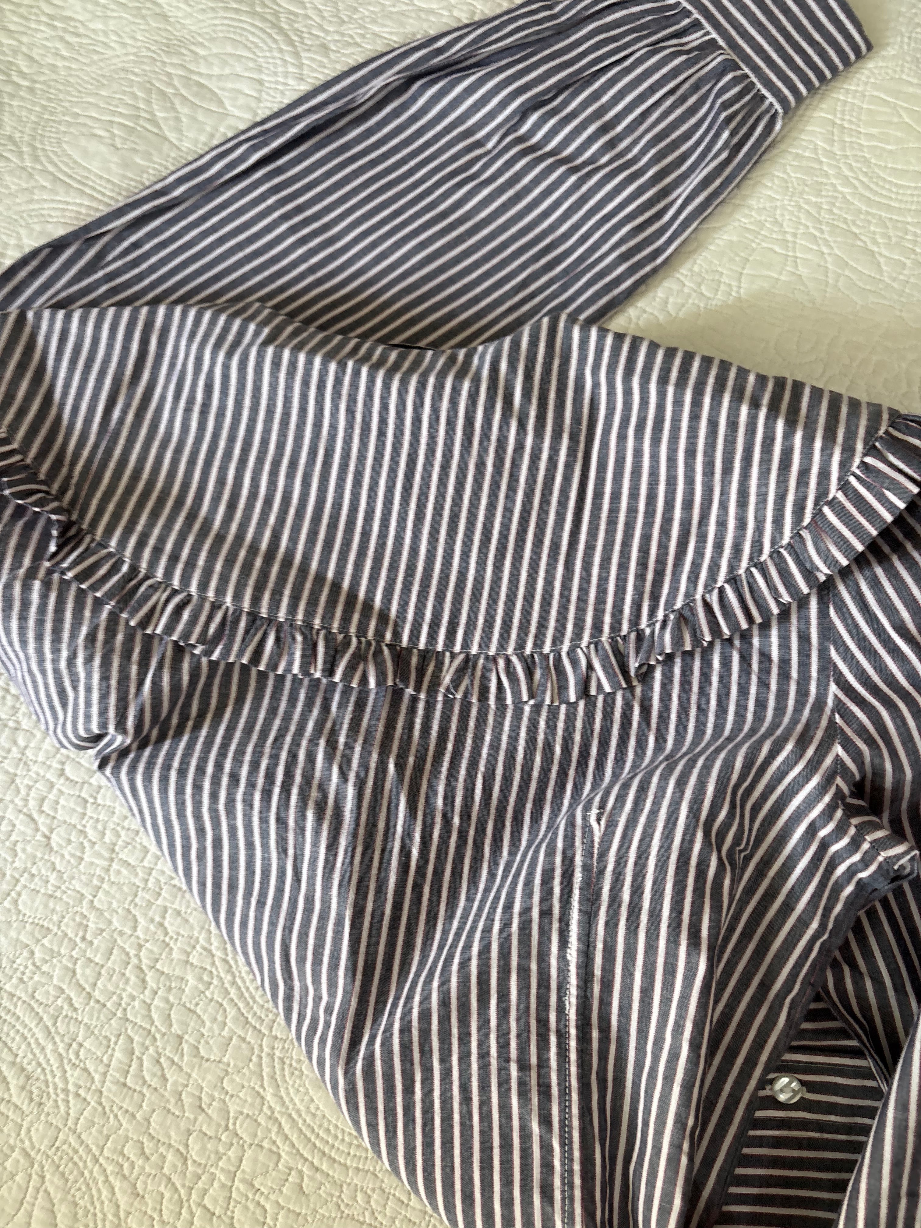 Boii Studios ruffle collar shirt S