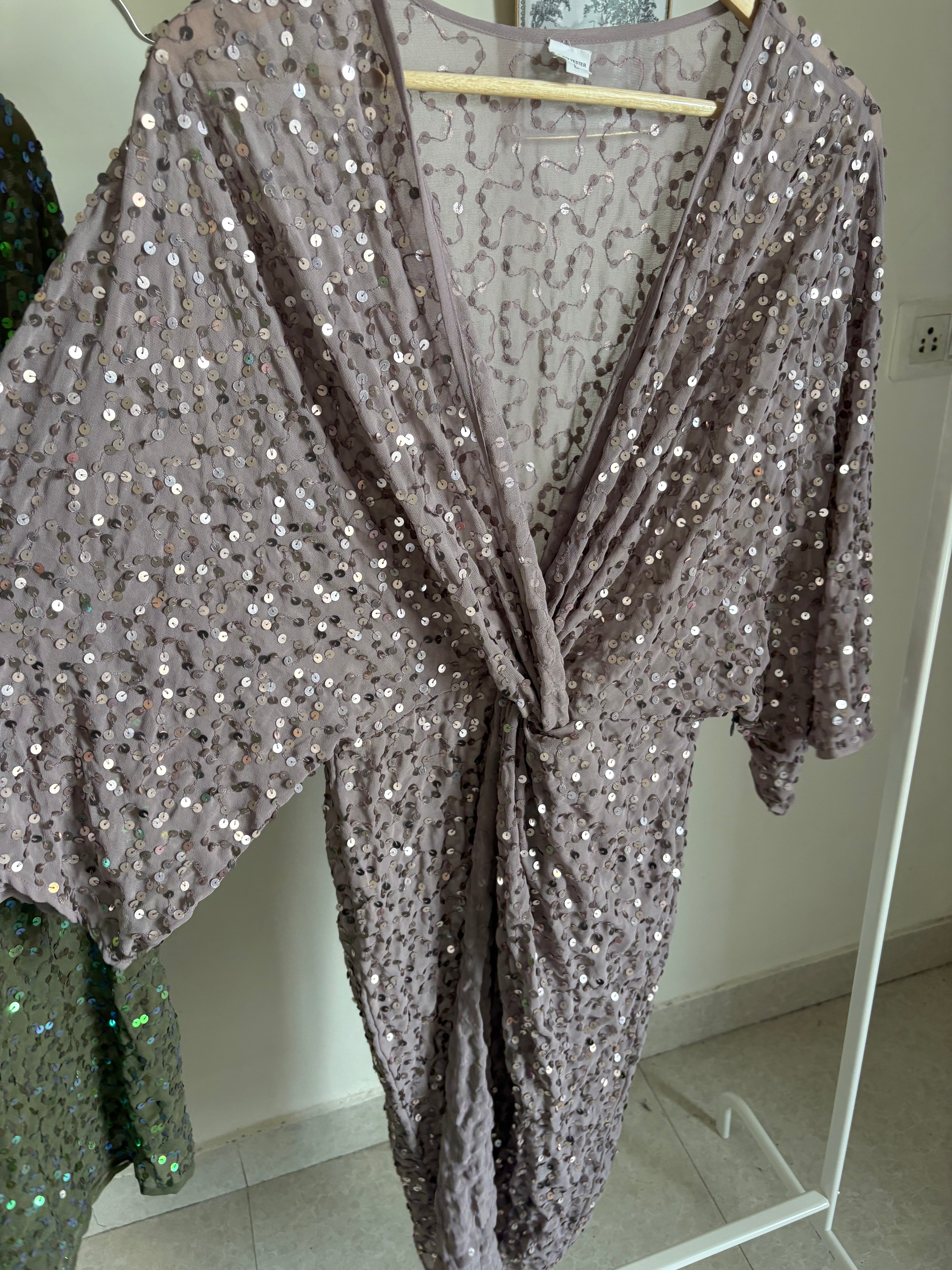 ASOS DESIGN scatter sequin knot front kimono midi dress – Dodo's Finds