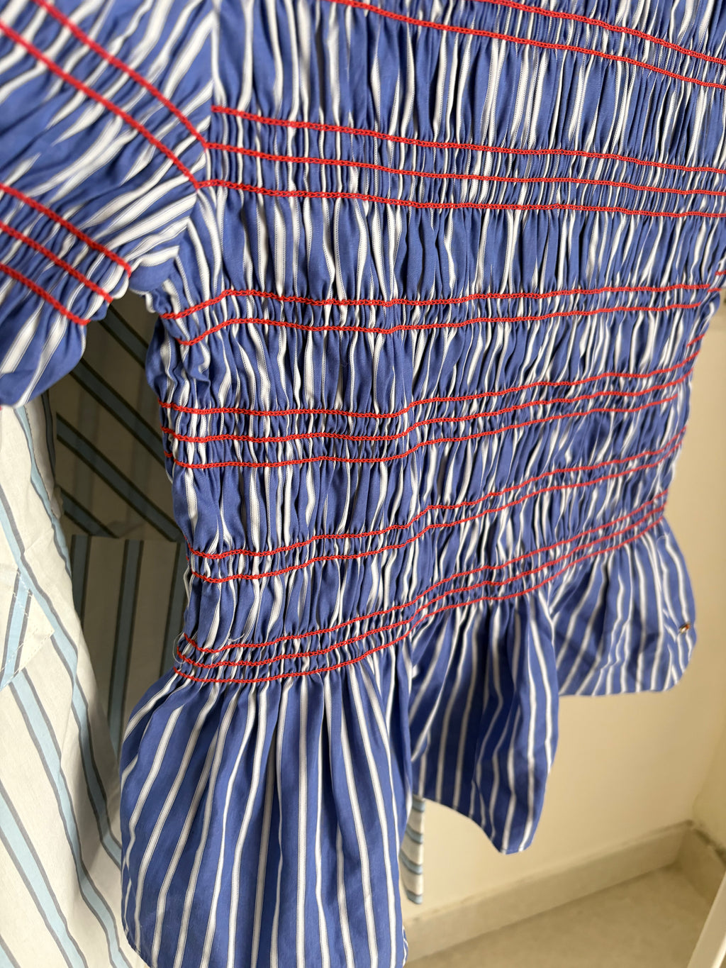 TOMMY HILFIGER SMOCKED TOP XS