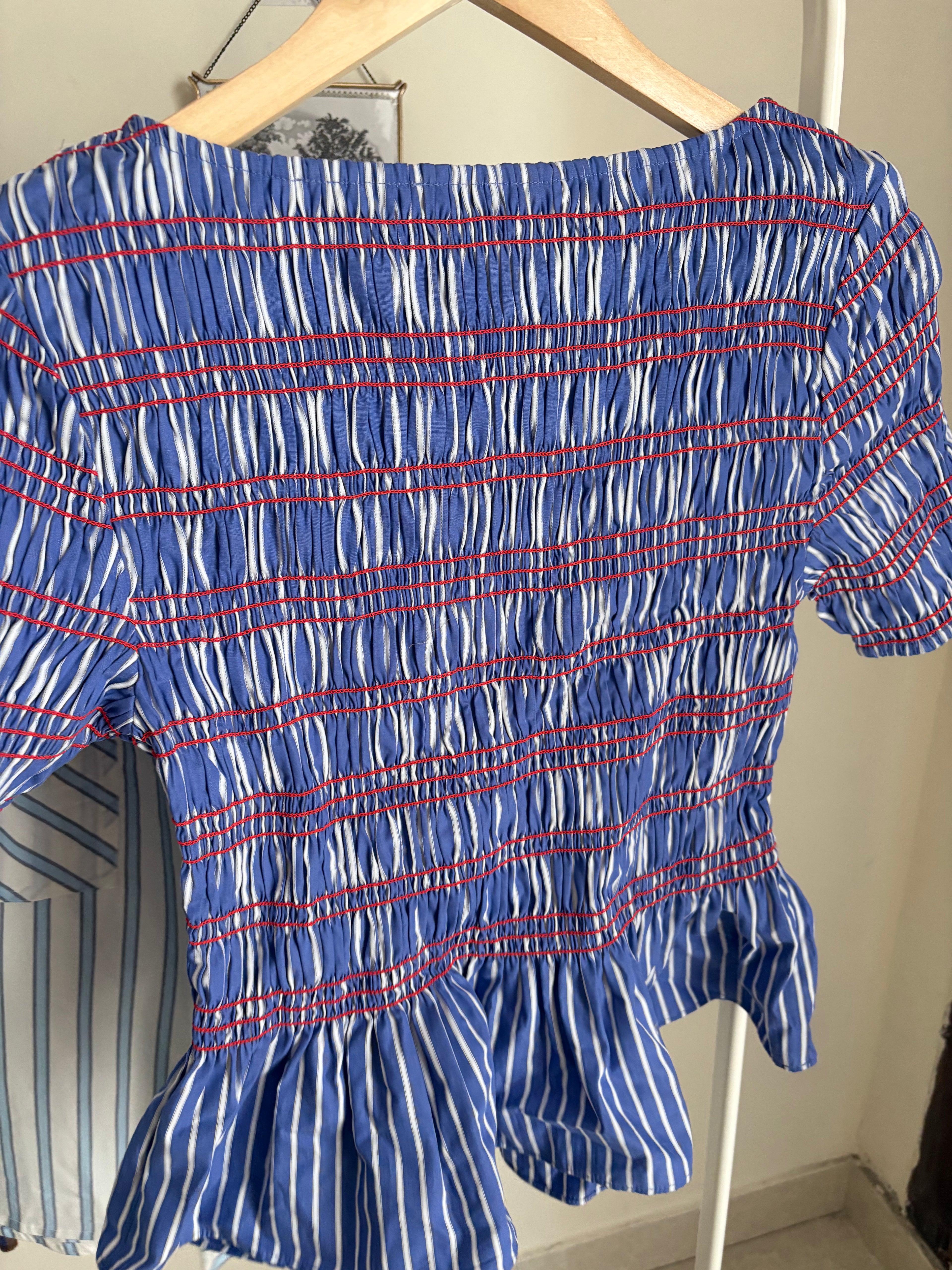 TOMMY HILFIGER SMOCKED TOP XS