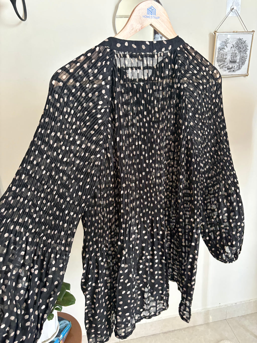 Black pleated polka longline blouse S/M