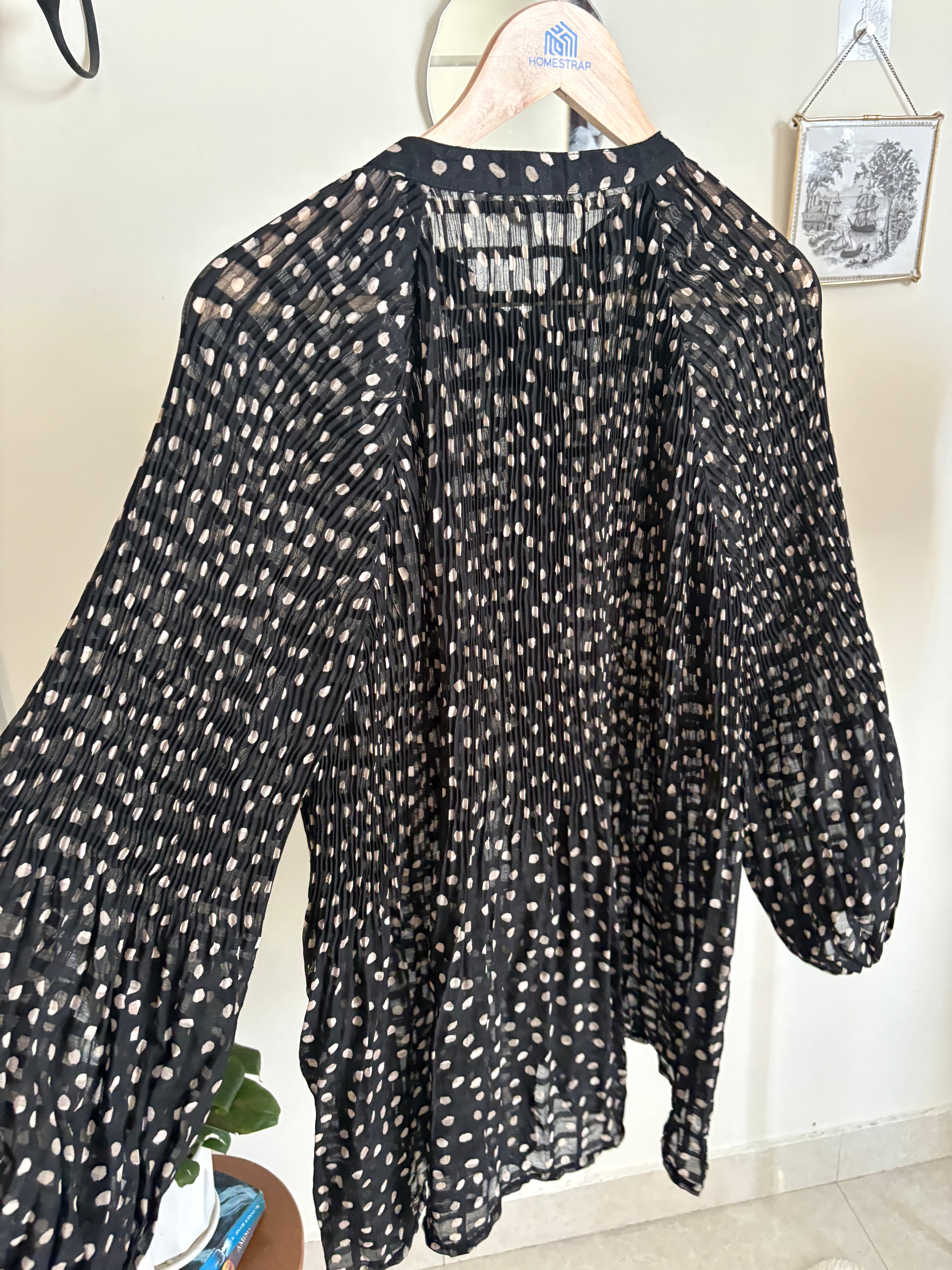 Black pleated polka longline blouse S/M
