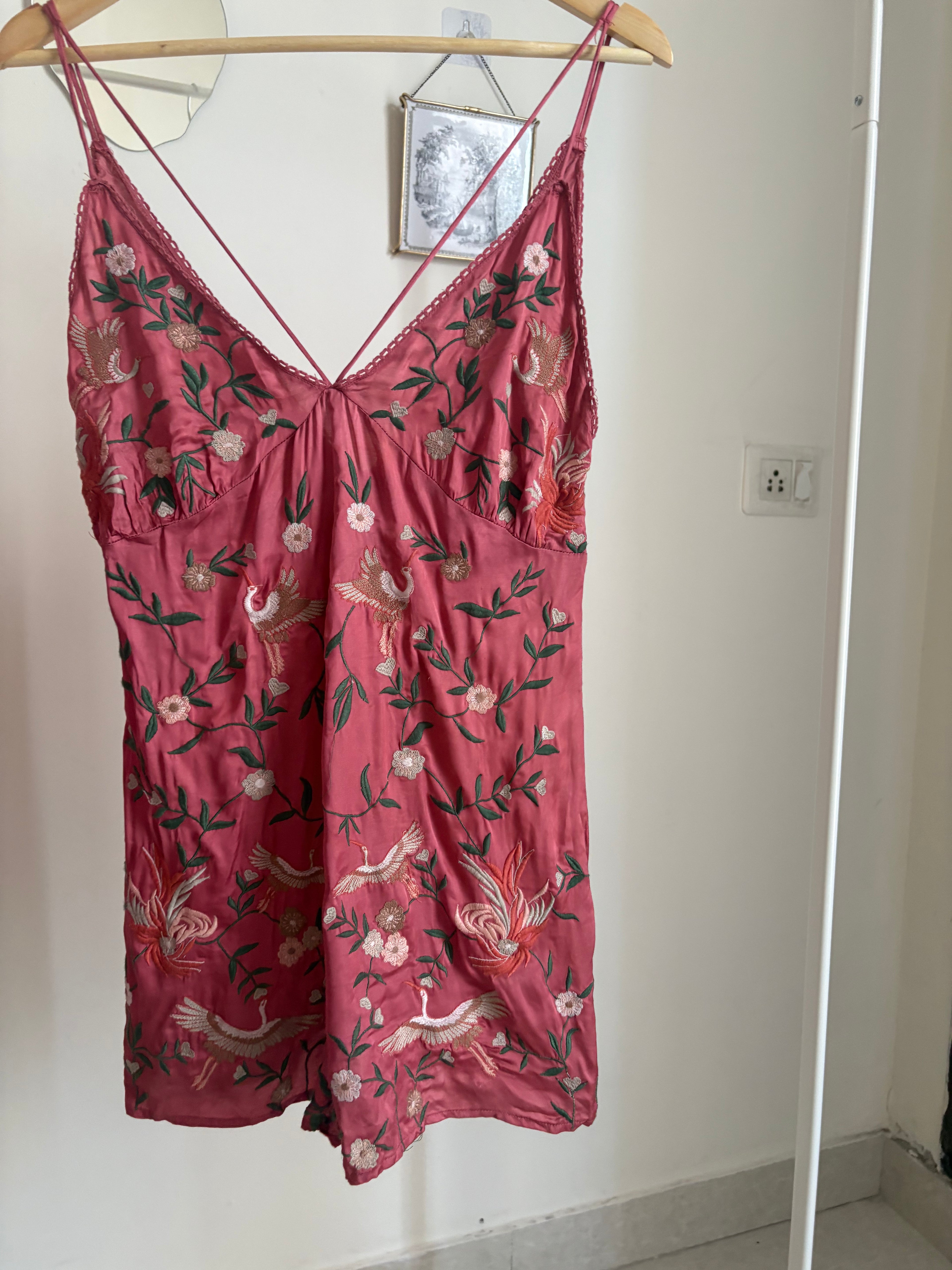 BERSHKA Pink satin jumpsuit with colorful embroidery XS
