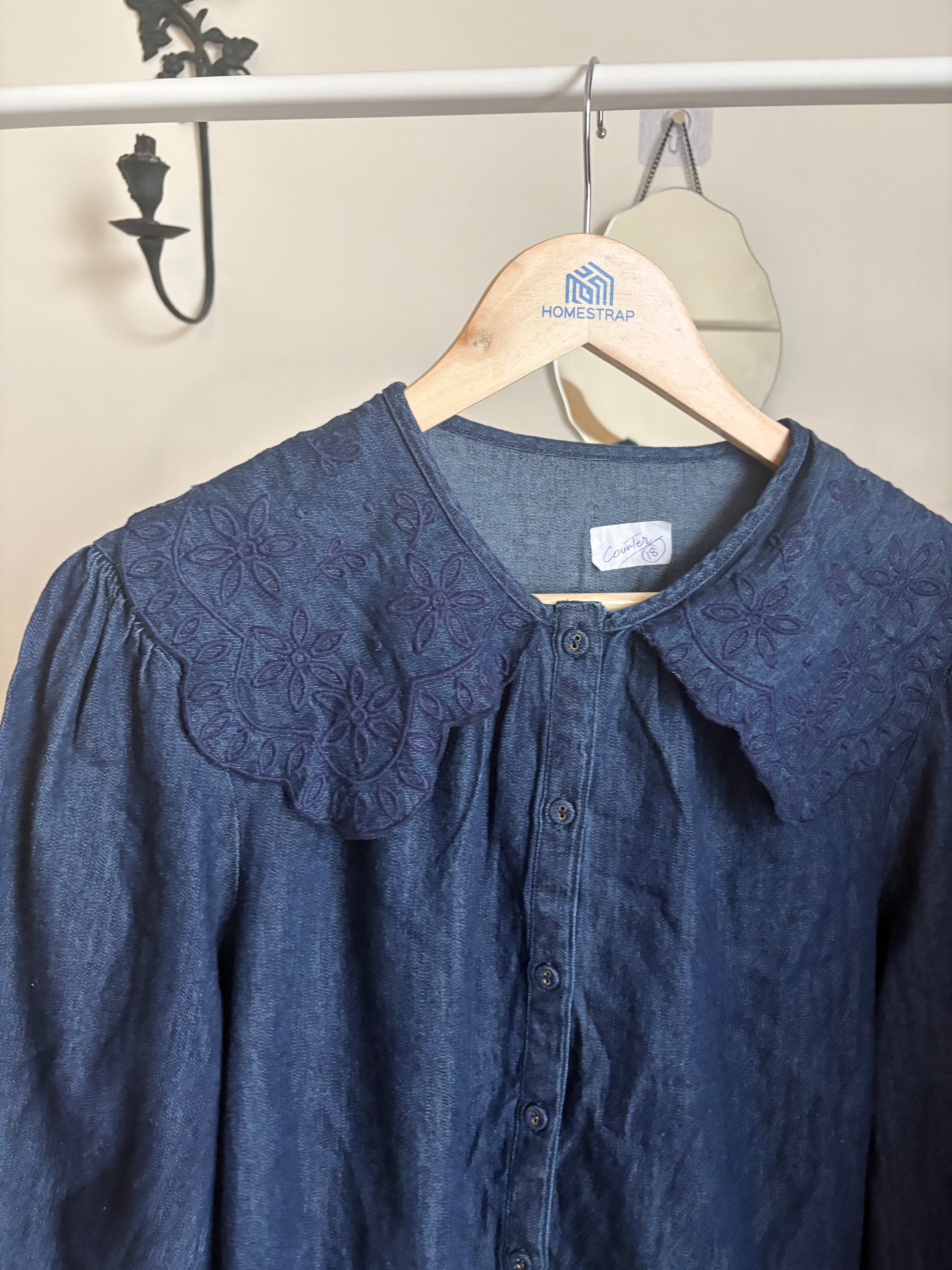 DENIM EMBROIDERTED COLLAR SHIRT L