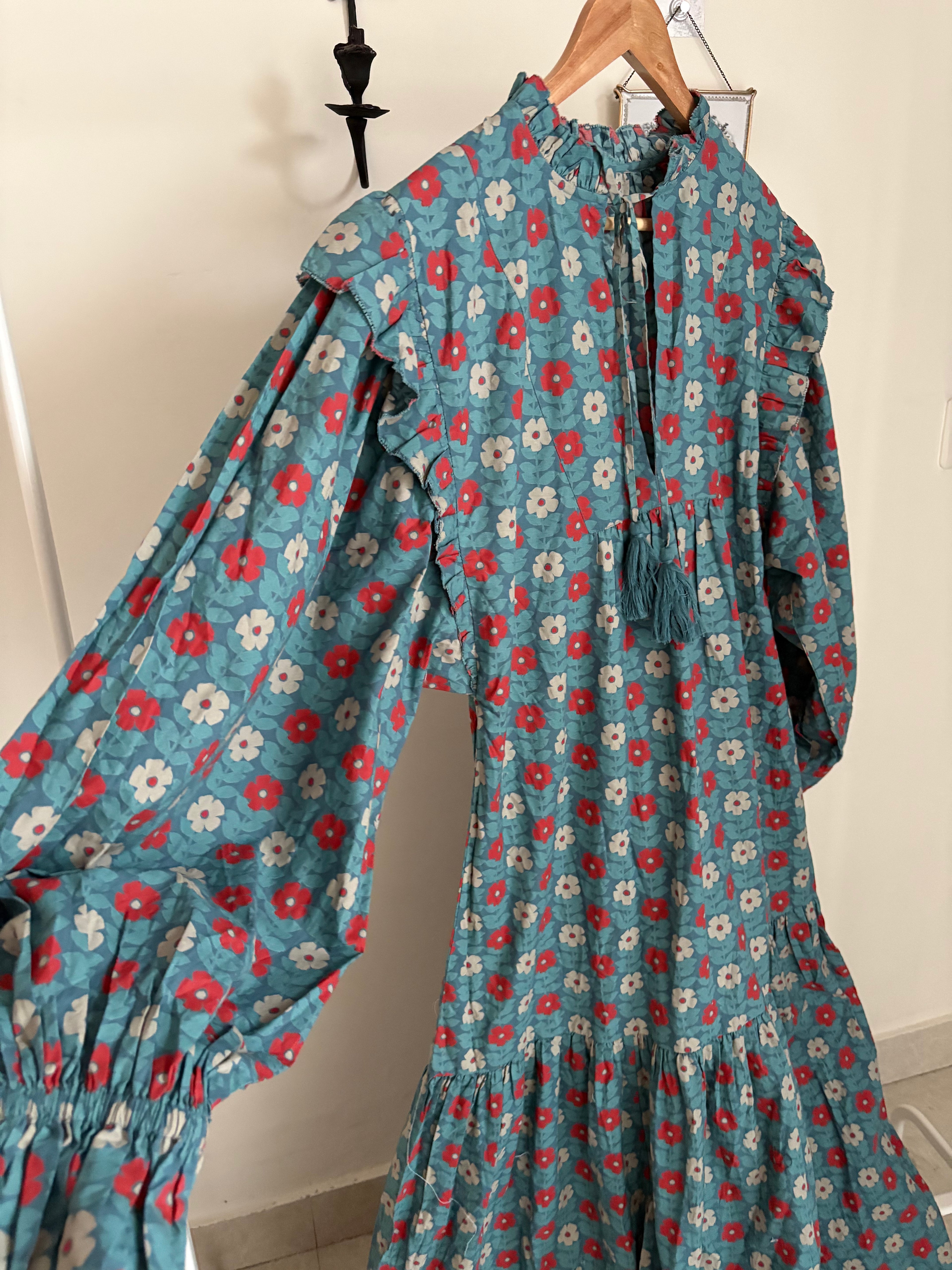 BLUE FLORAL PRINT PUFF SLEEVE DRESS M