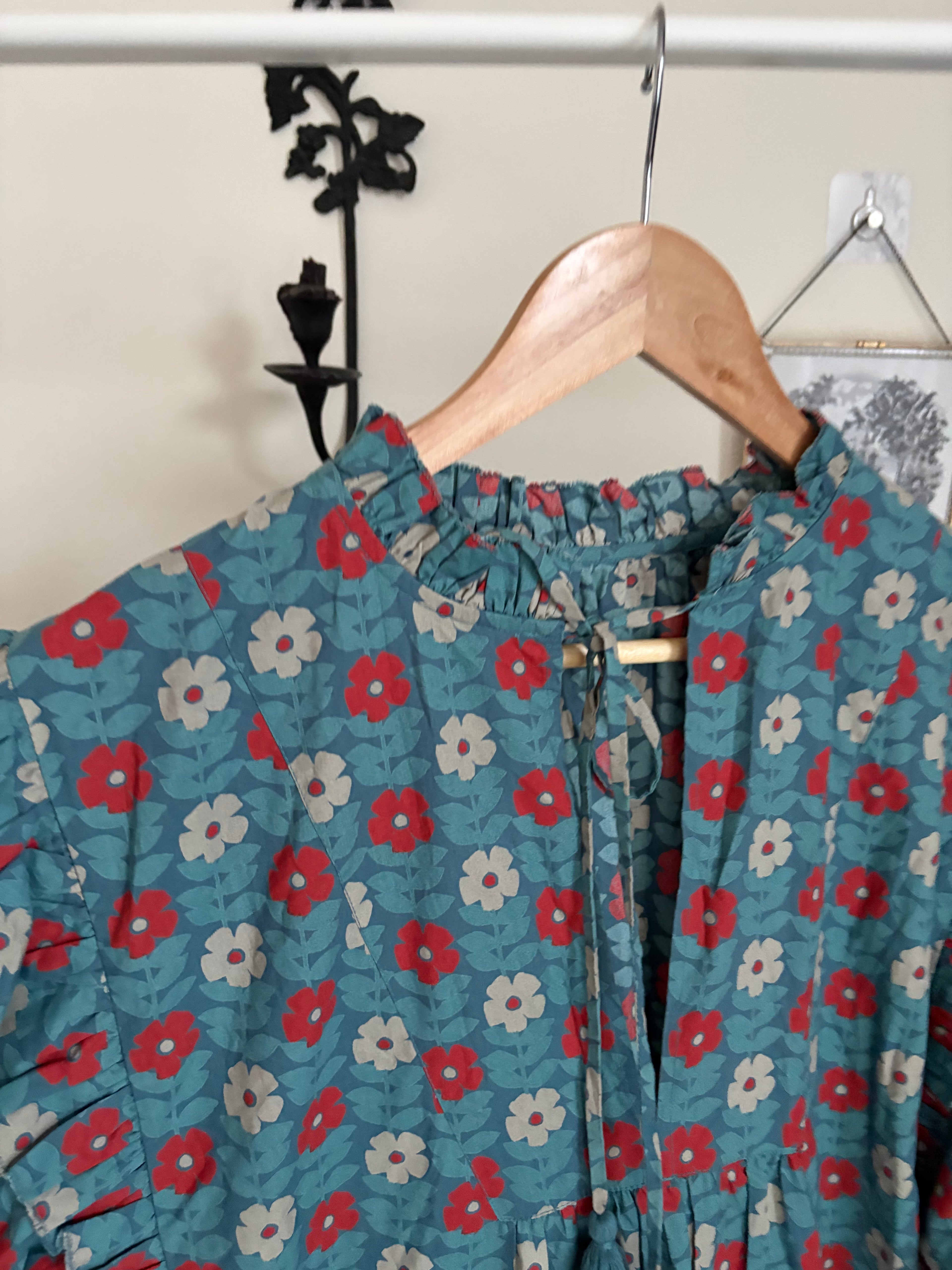 BLUE FLORAL PRINT PUFF SLEEVE DRESS M