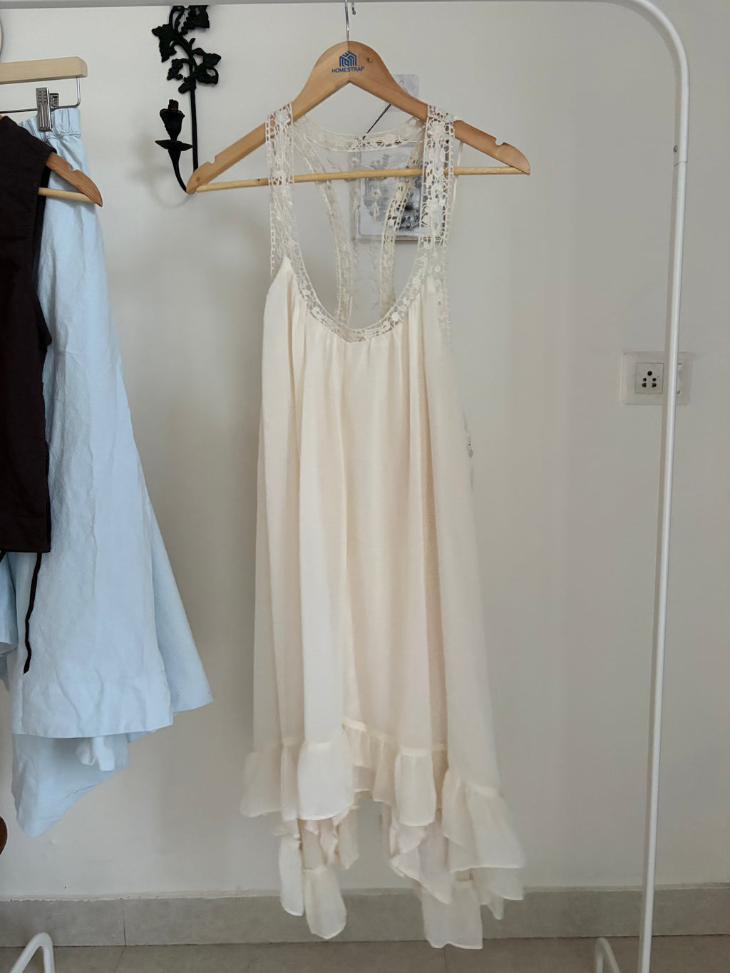 Kimchi Blue Maddix Lace Trim Ruffle Chiffon Mini Dress L