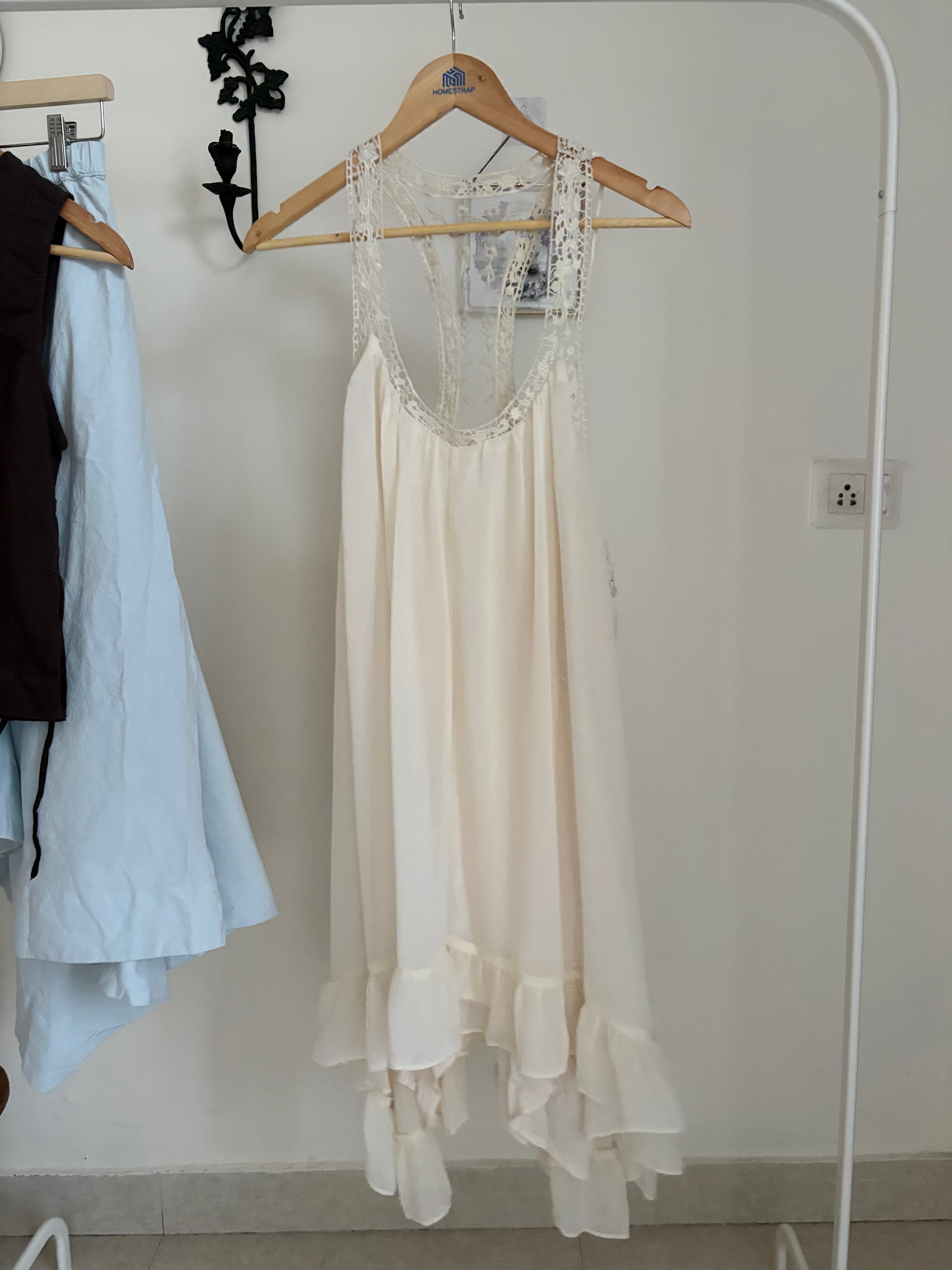 Kimchi Blue Maddix Lace Trim Ruffle Chiffon Mini Dress L