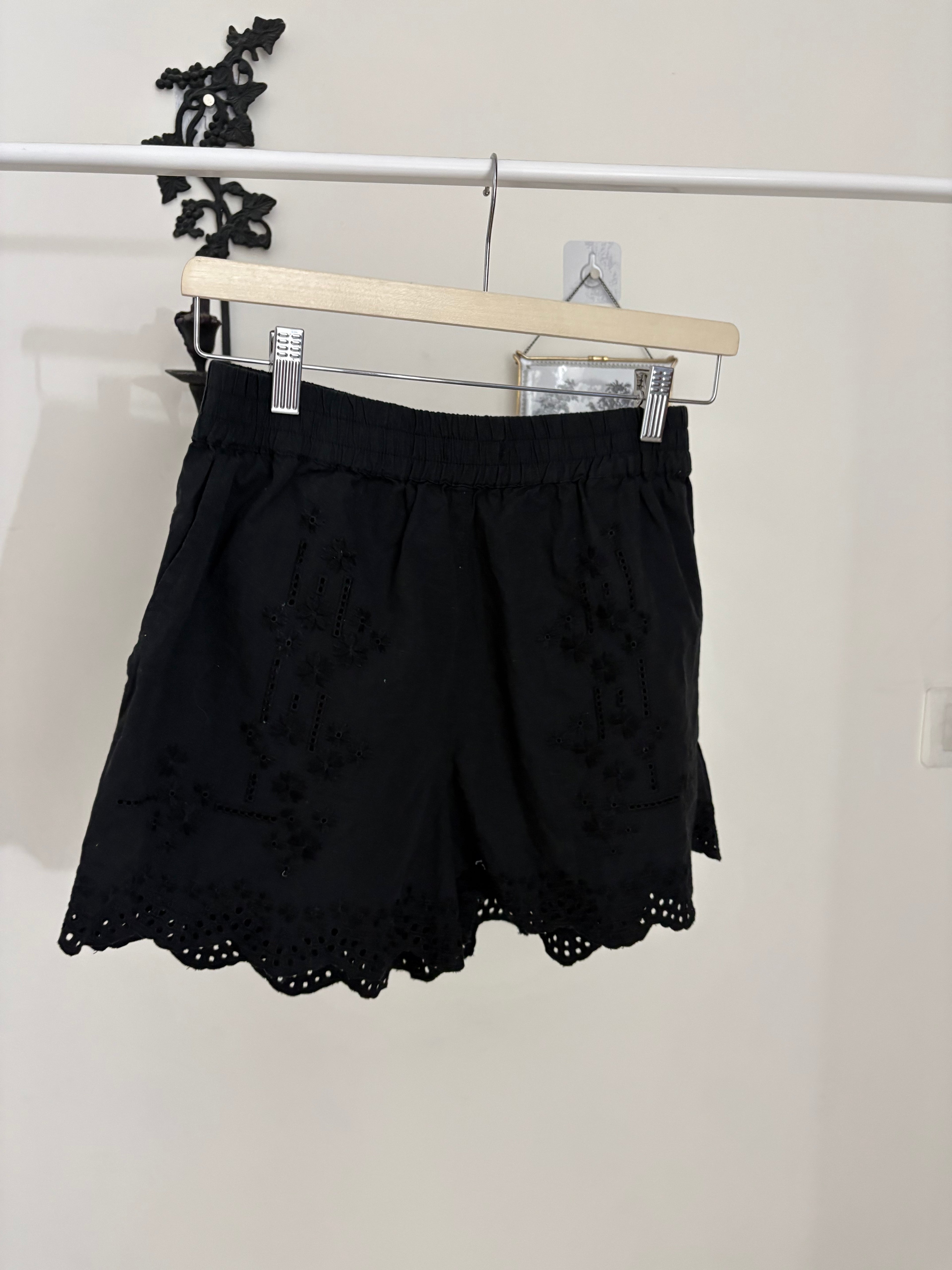 Damson Madder Blondey Shorts Black Embroidery