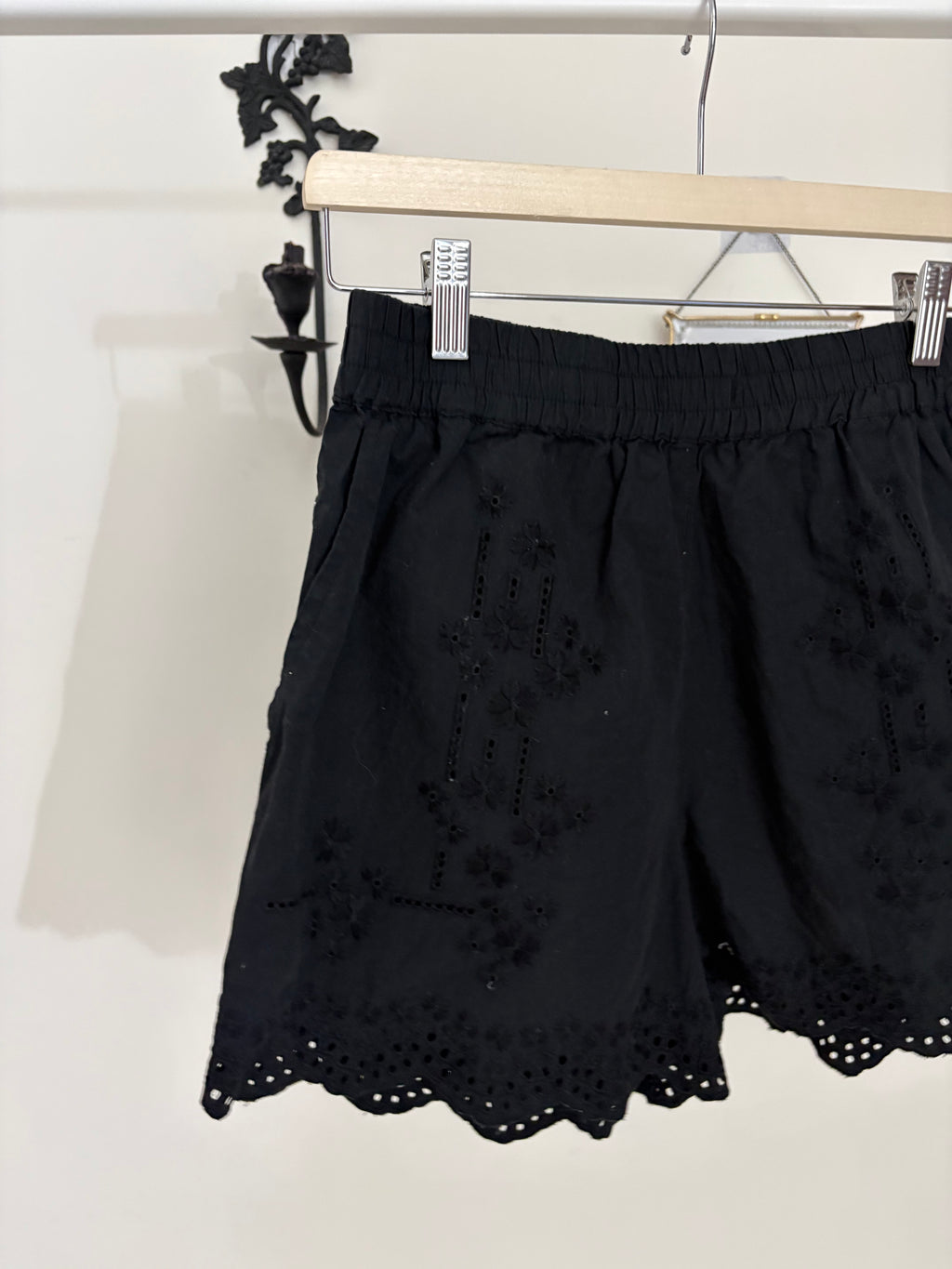 Damson Madder Blondey Shorts Black Embroidery