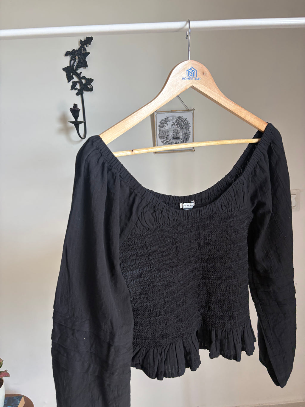 AMERICAN EAGLE SMOCKED TOP M