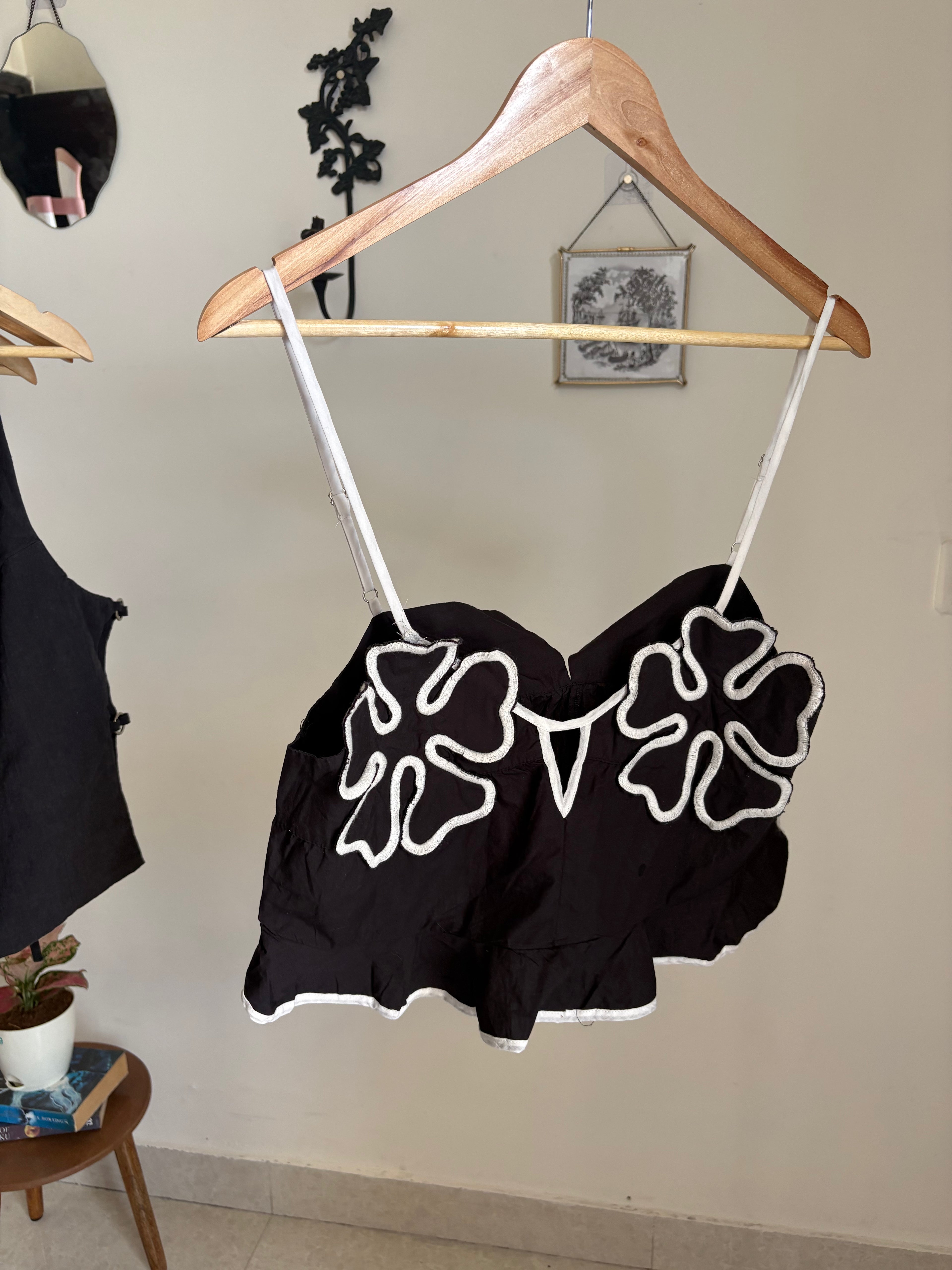 Celandine Bondi Bloom Graphic Floral Crop S