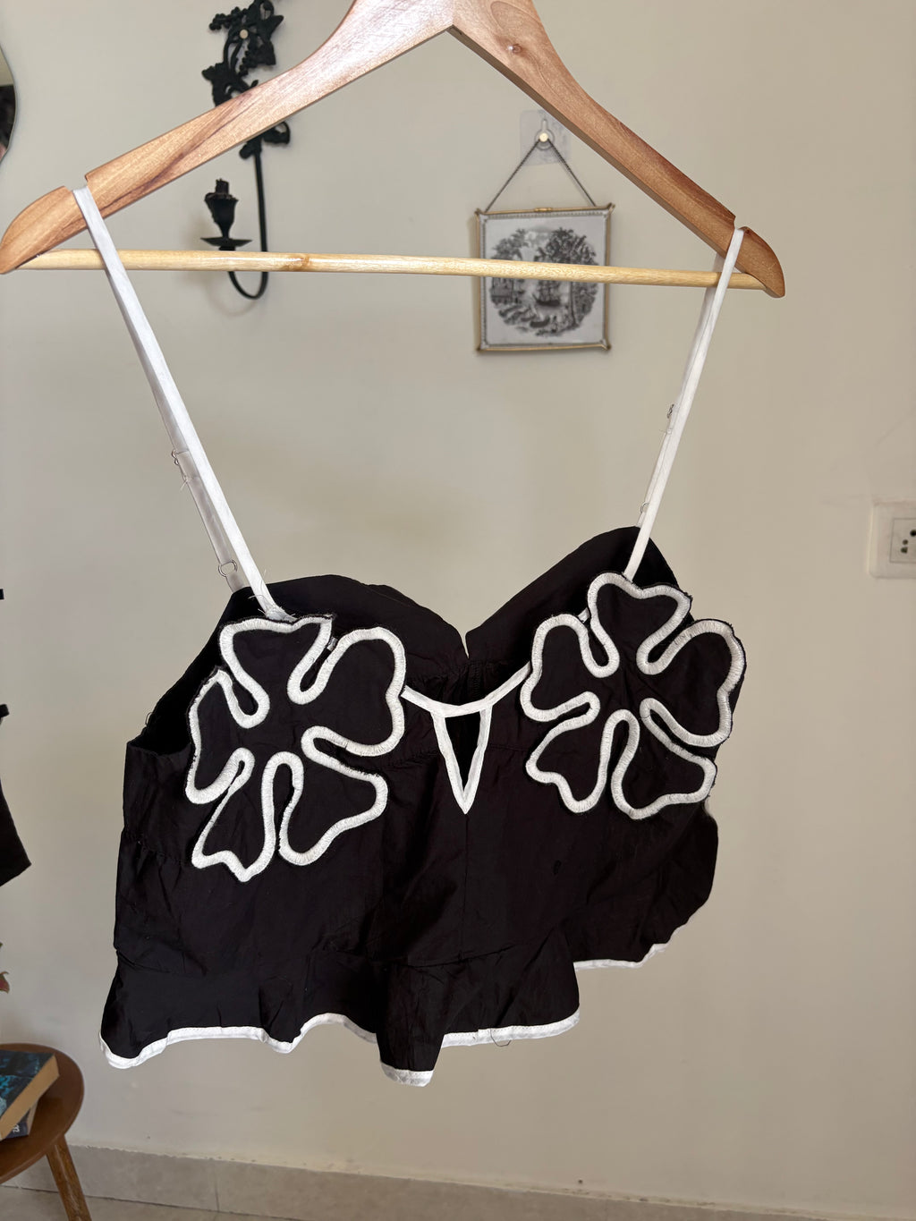 Celandine Bondi Bloom Graphic Floral Crop S