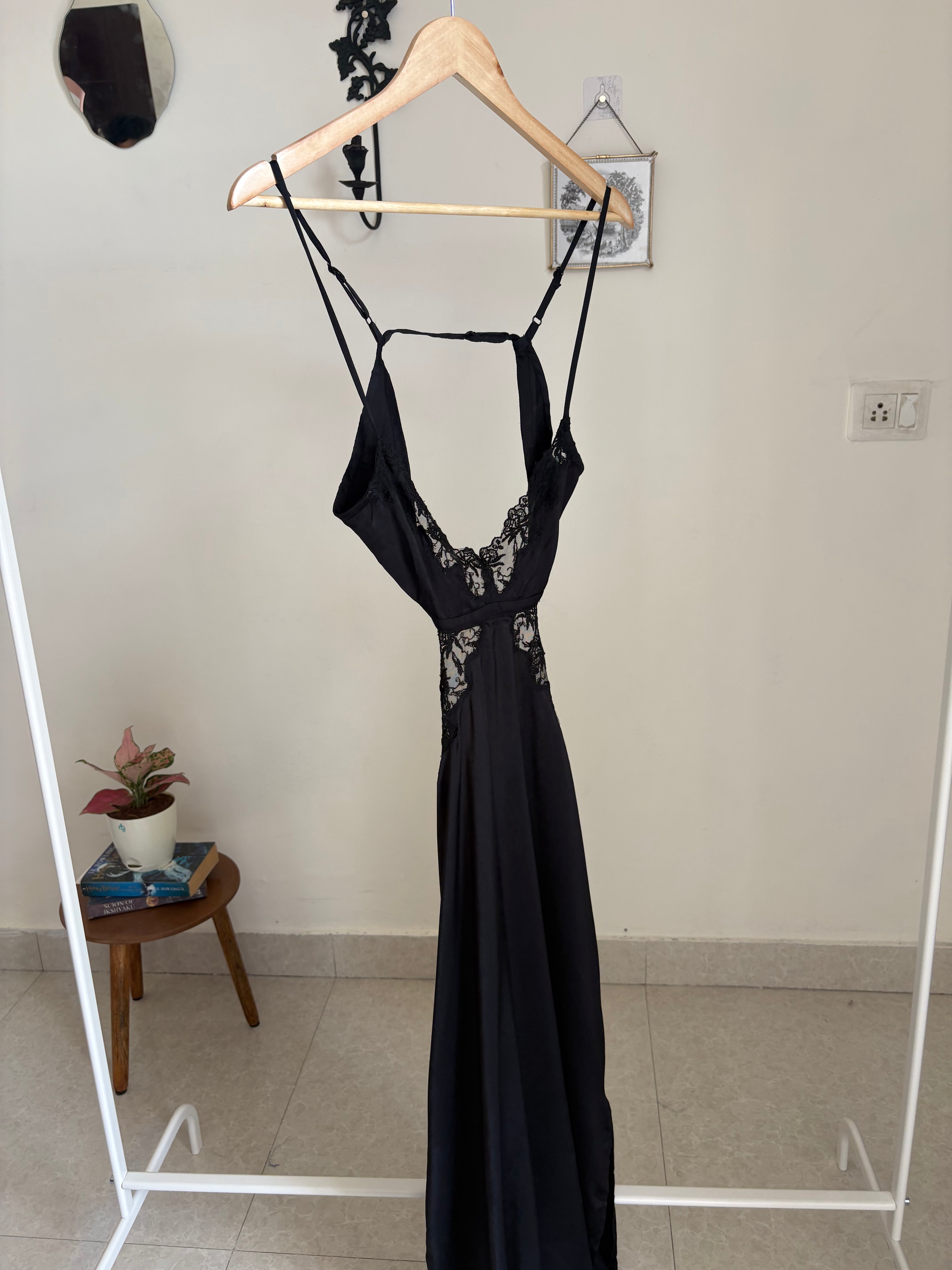 LYREBIRD  Lace Cutout Maxi Chemise S
