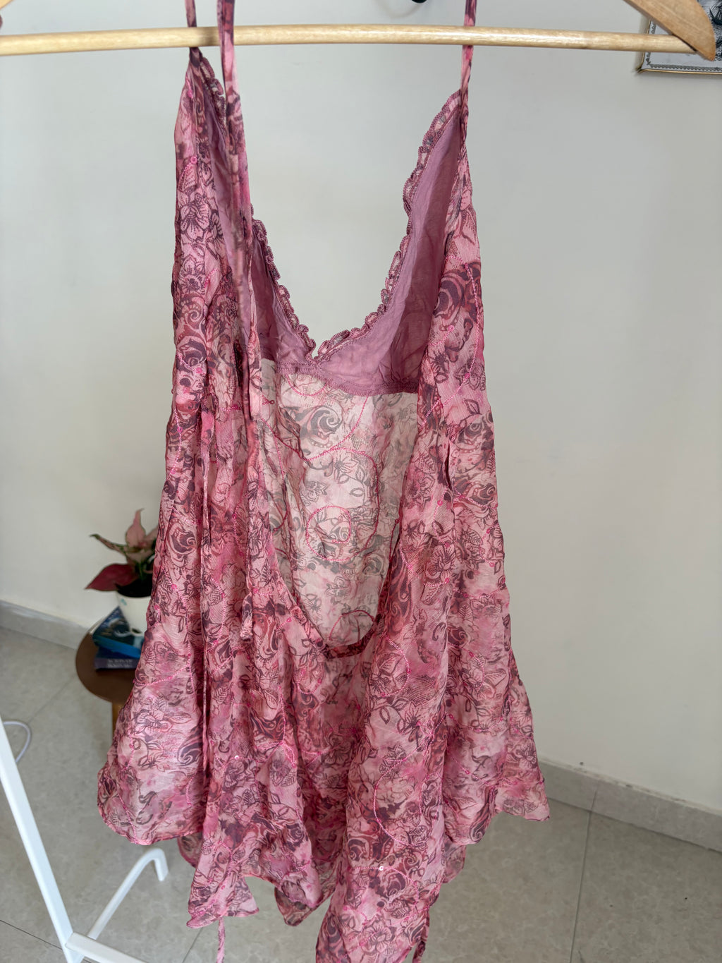 Kimchi Blue Noa Verziertes Neckholder DRESS M