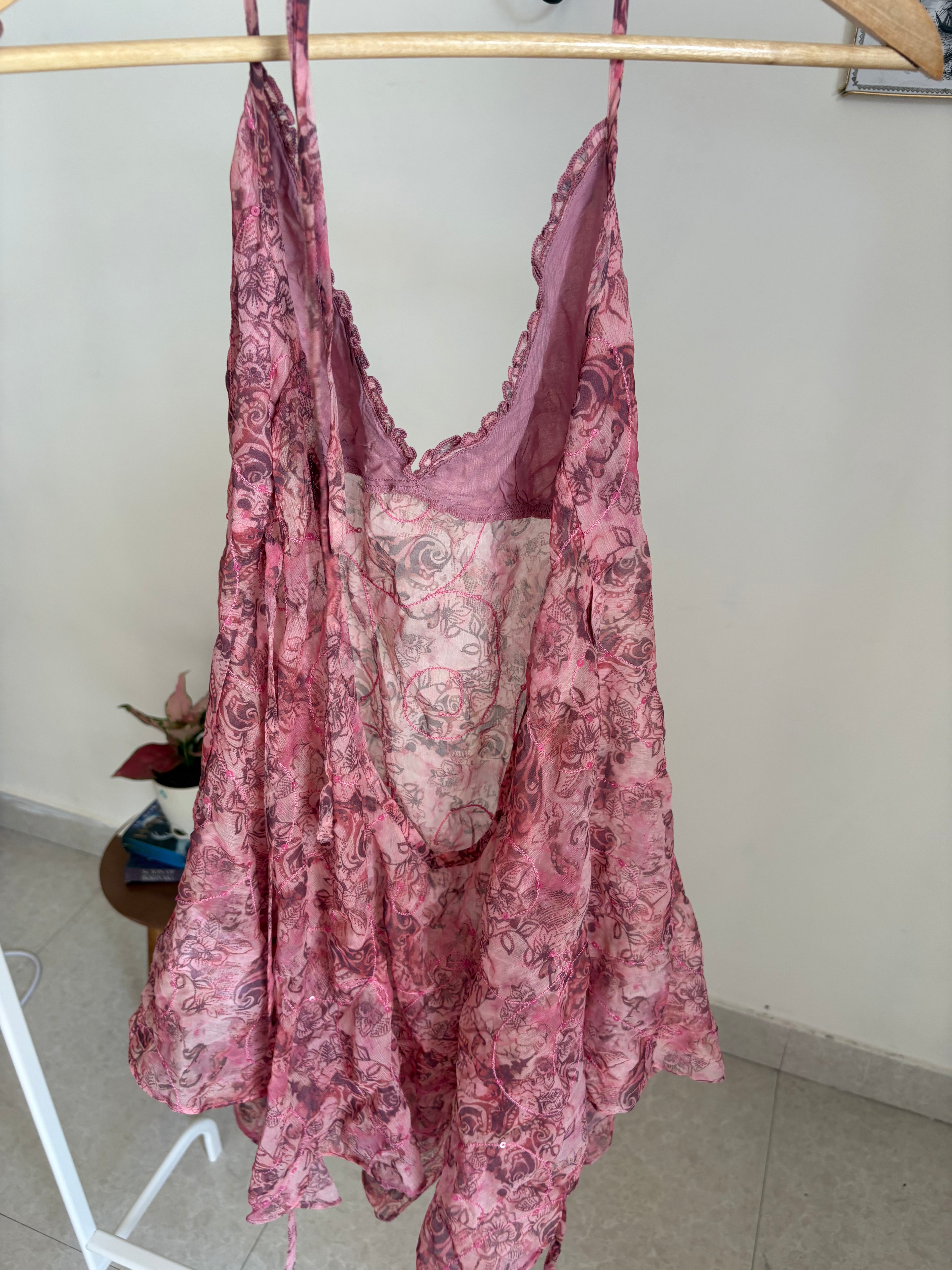 Kimchi Blue Noa Verziertes Neckholder DRESS M