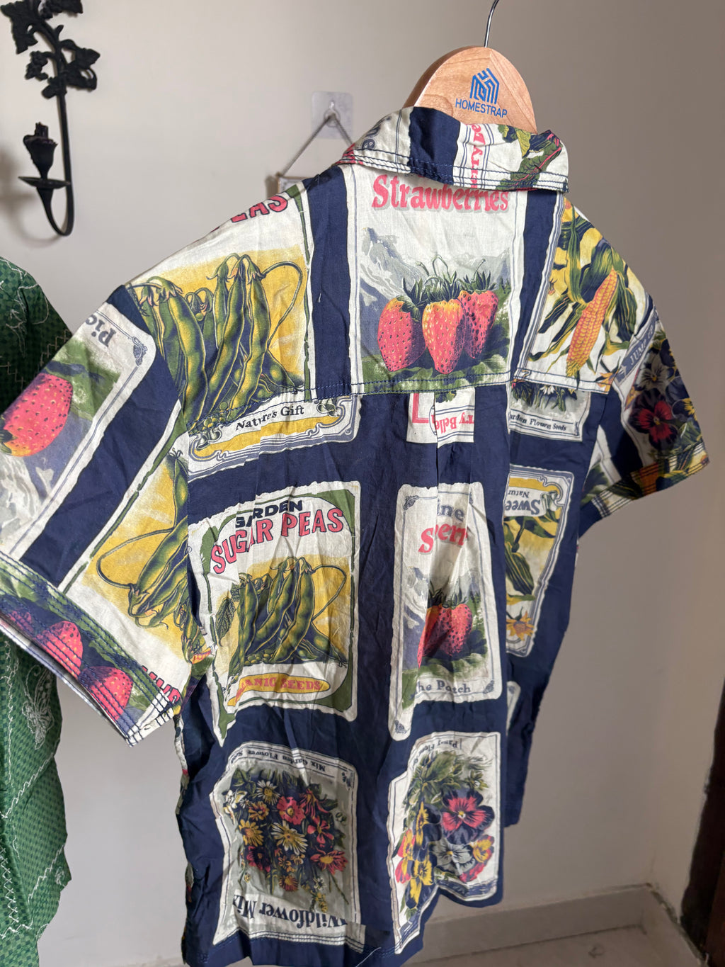BDG Asher FARM Souvenir Shirt XS