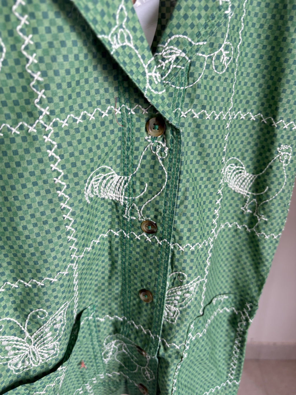 BDG Nash Embroidered Souvenir Short Sleeve Button-Down Shirt