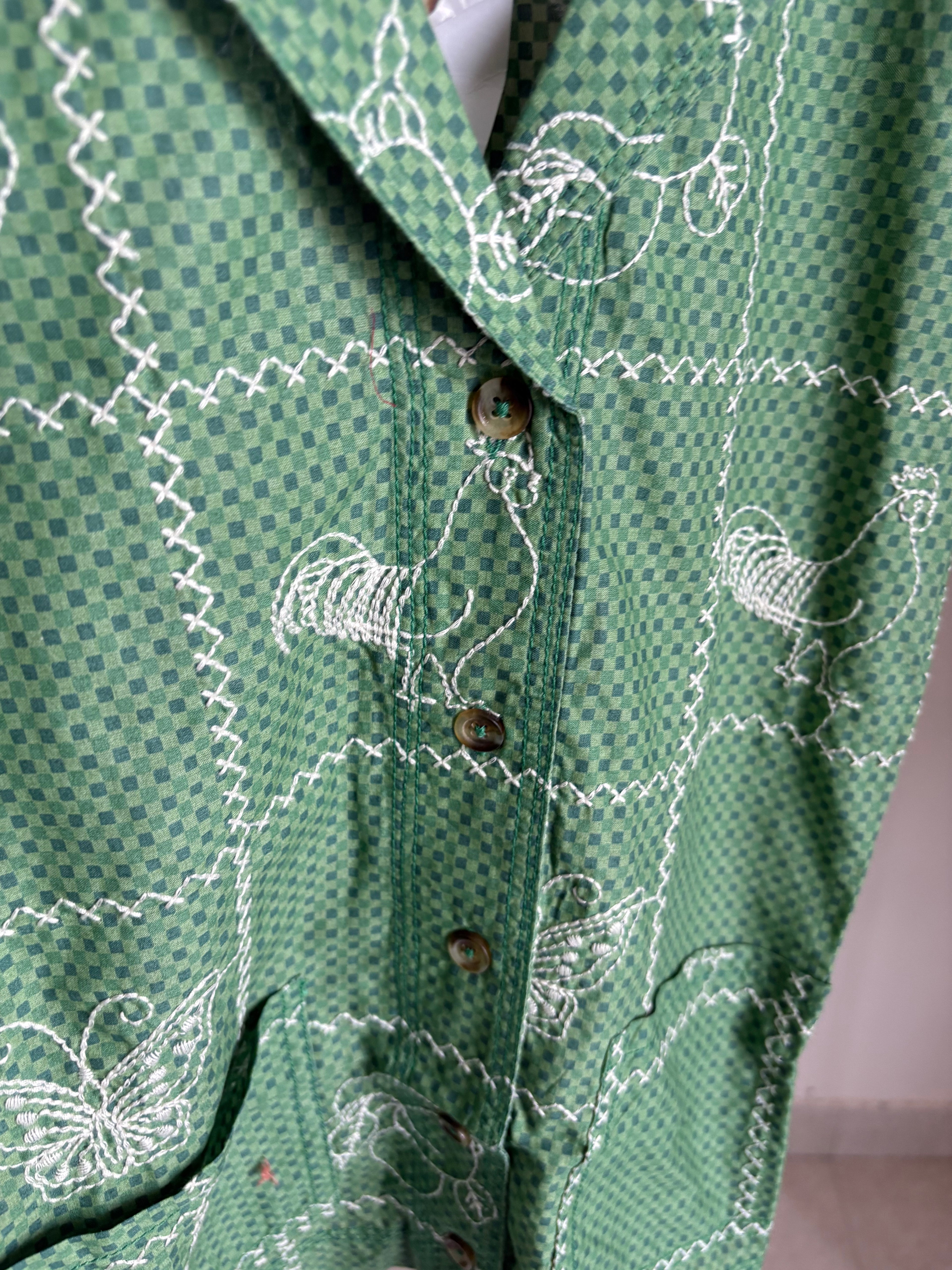 BDG Nash Embroidered Souvenir Short Sleeve Button-Down Shirt