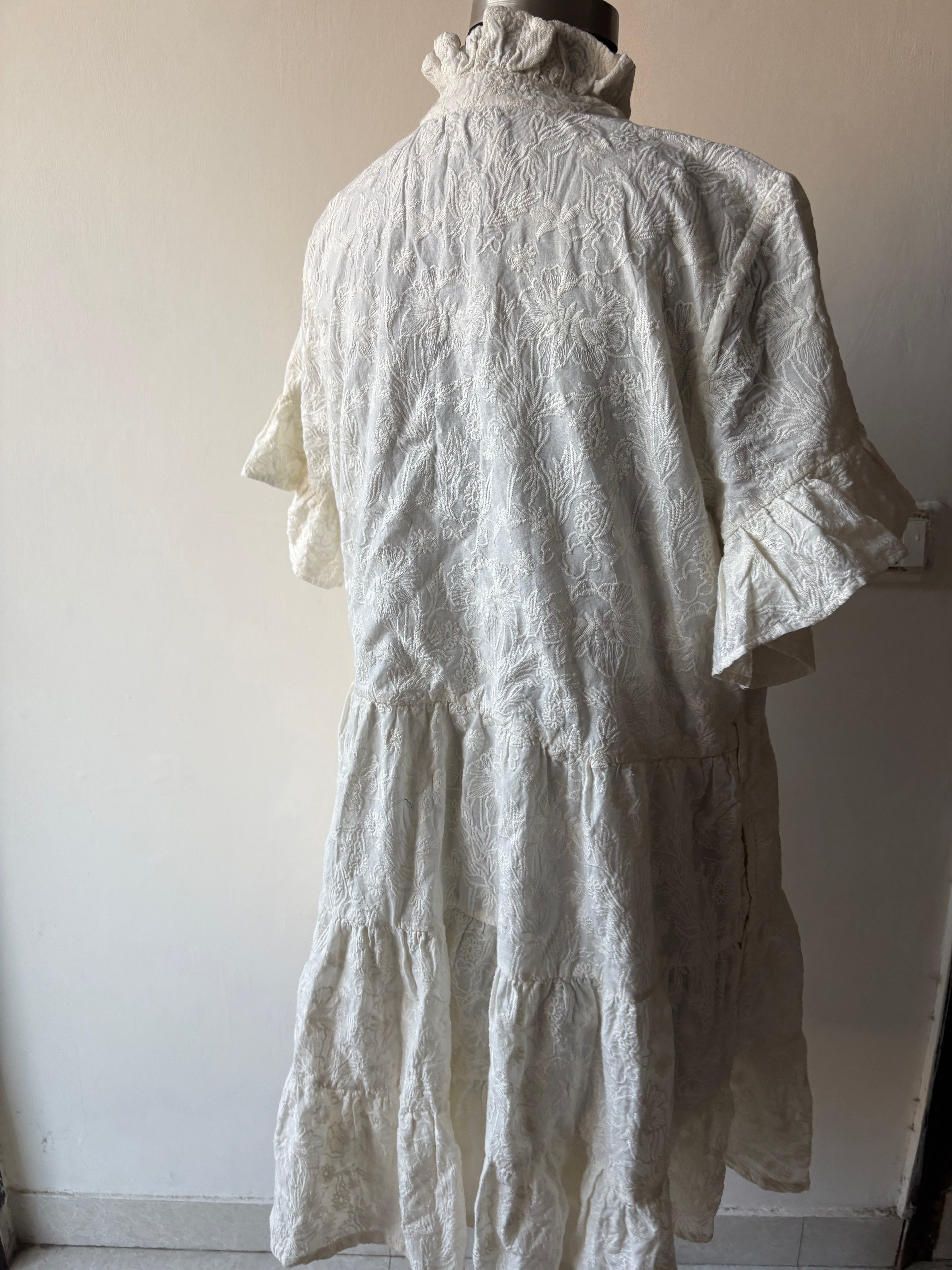 Mille Violetta Dress in white L