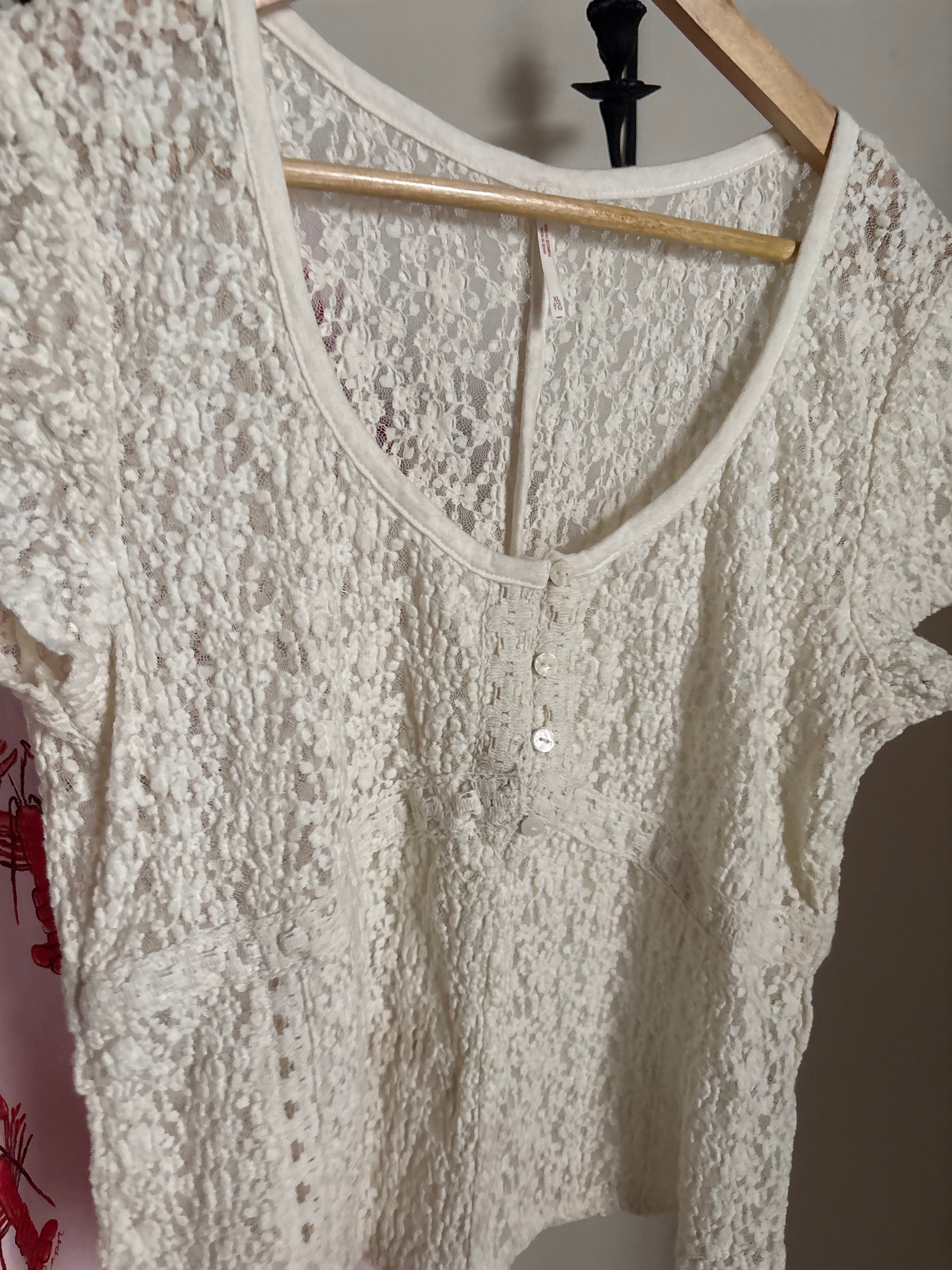 Free People short sleeve lace top in whisper white  XL