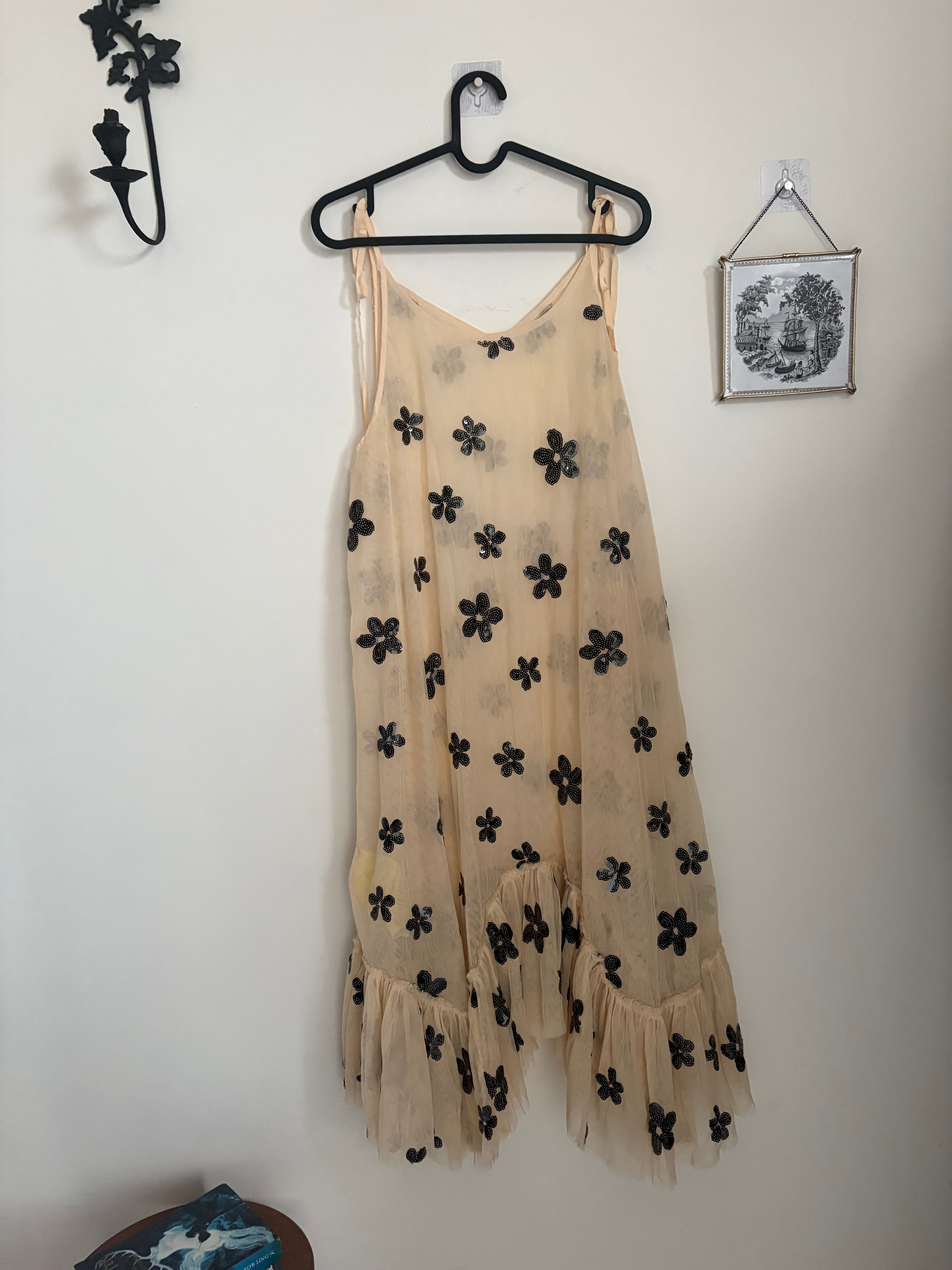 URBAN OUTFITTERS UO Everly Semi-Sheer Sequin Midi Dress M