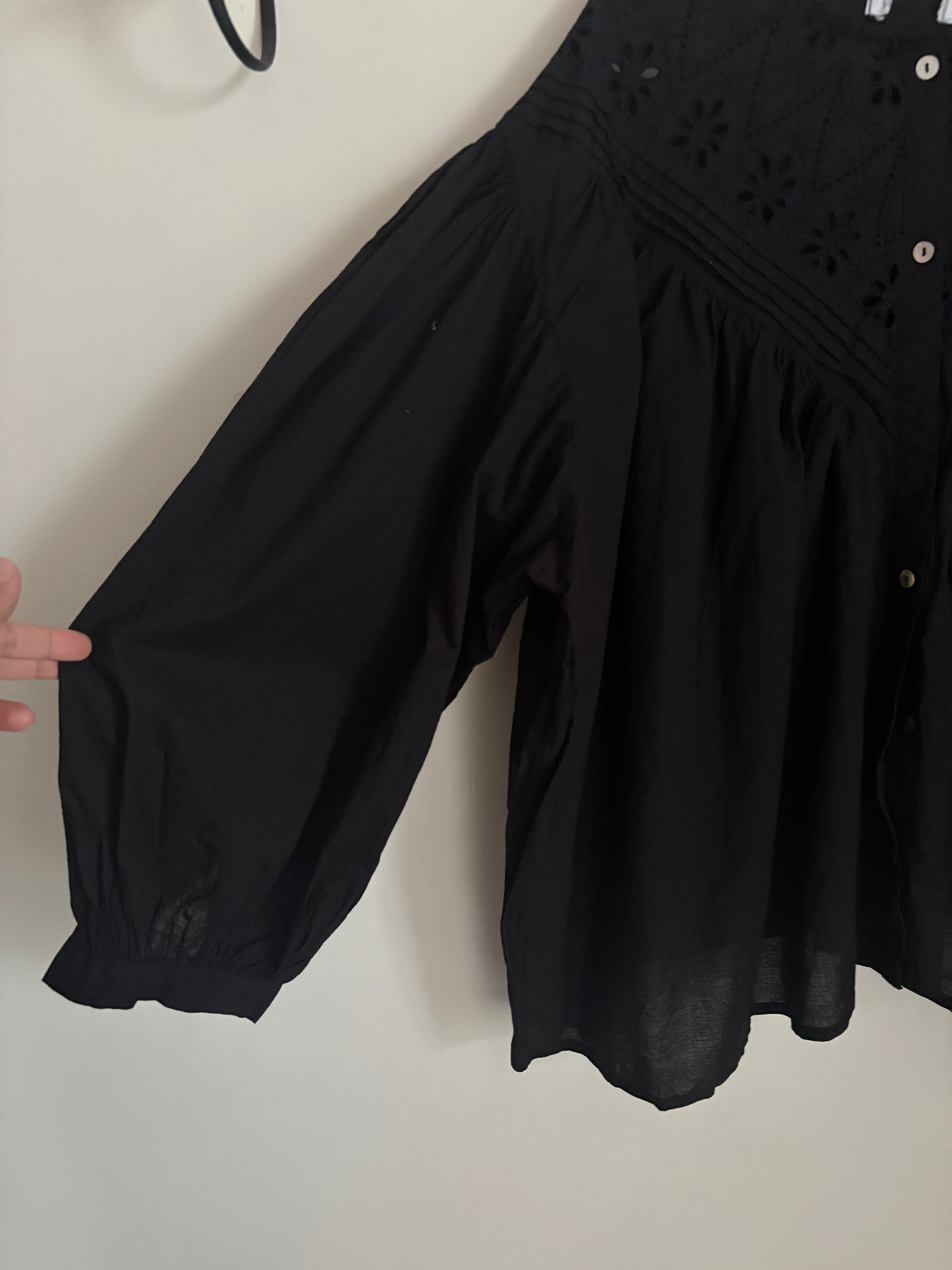 MALAIKA JAPAN COTTON BLACK BLOUSEV FREE SIZE