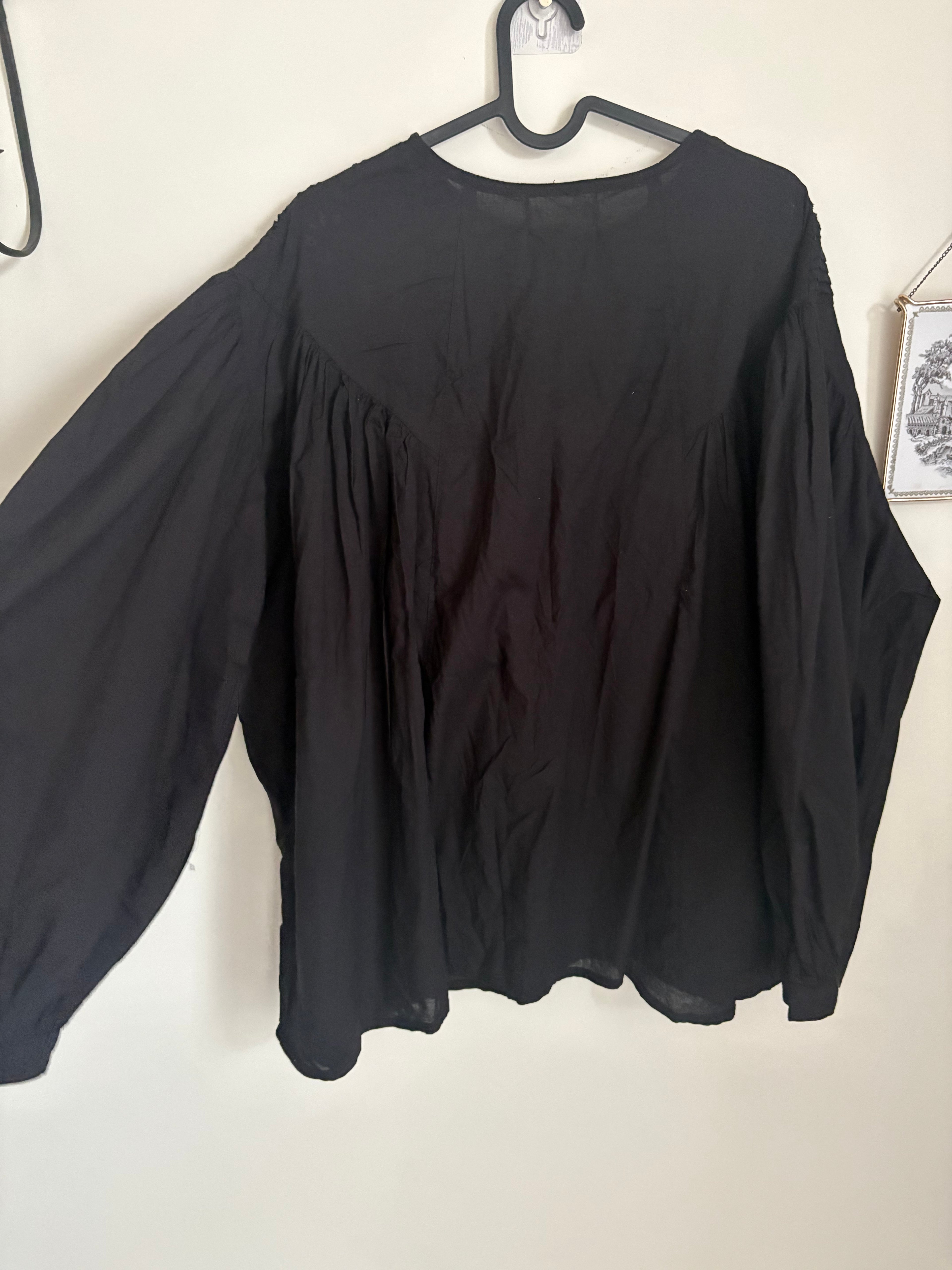 MALAIKA JAPAN COTTON BLACK BLOUSEV FREE SIZE