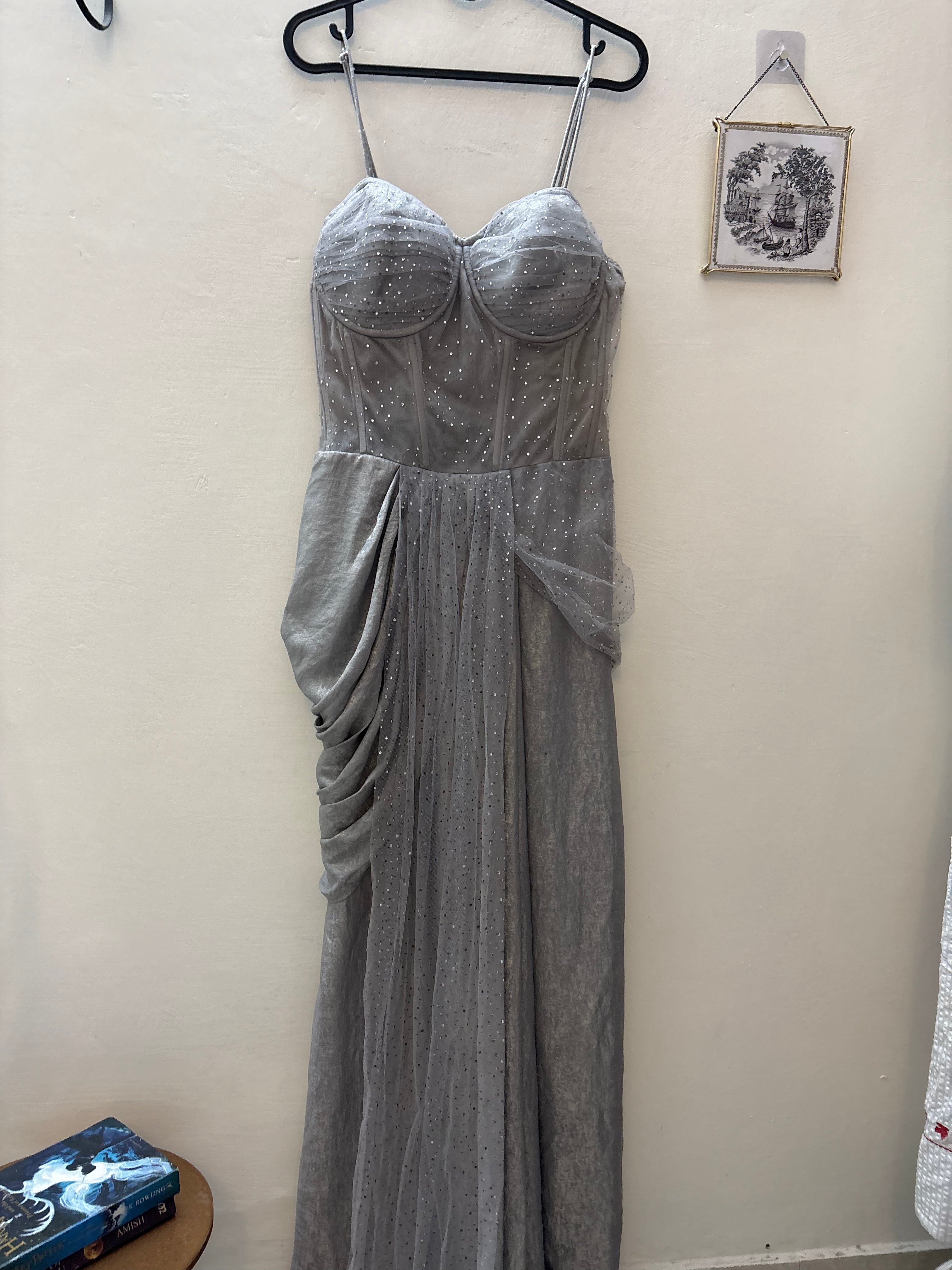 SAANJH BY LEA CLOTHING FAIZAH GREY RHINESTONE MESH ONE- PIECE SAREE SET L