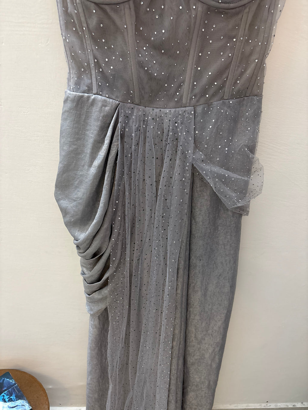 SAANJH BY LEA CLOTHING FAIZAH GREY RHINESTONE MESH ONE- PIECE SAREE SET L