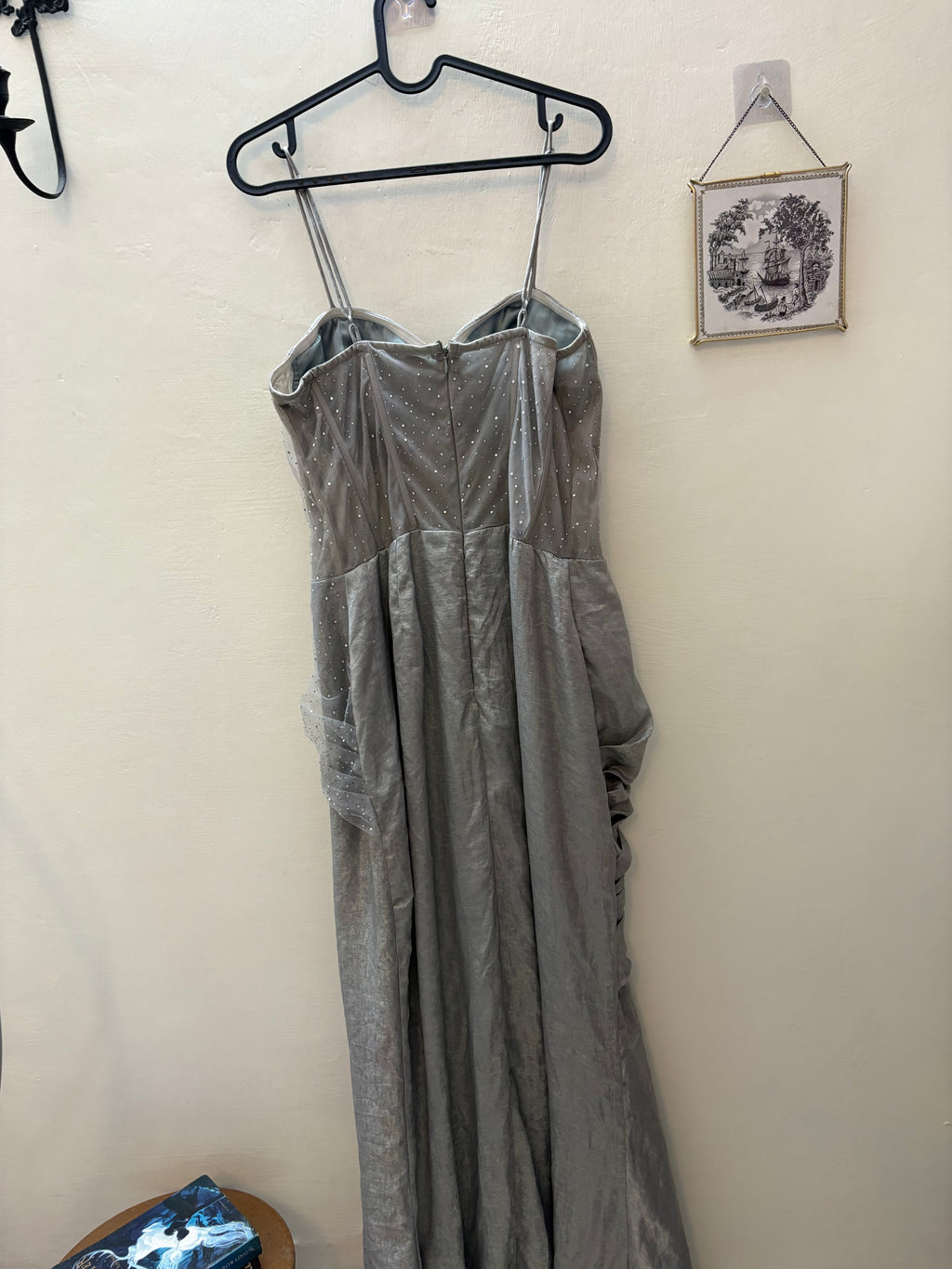 SAANJH BY LEA CLOTHING FAIZAH GREY RHINESTONE MESH ONE- PIECE SAREE SET L