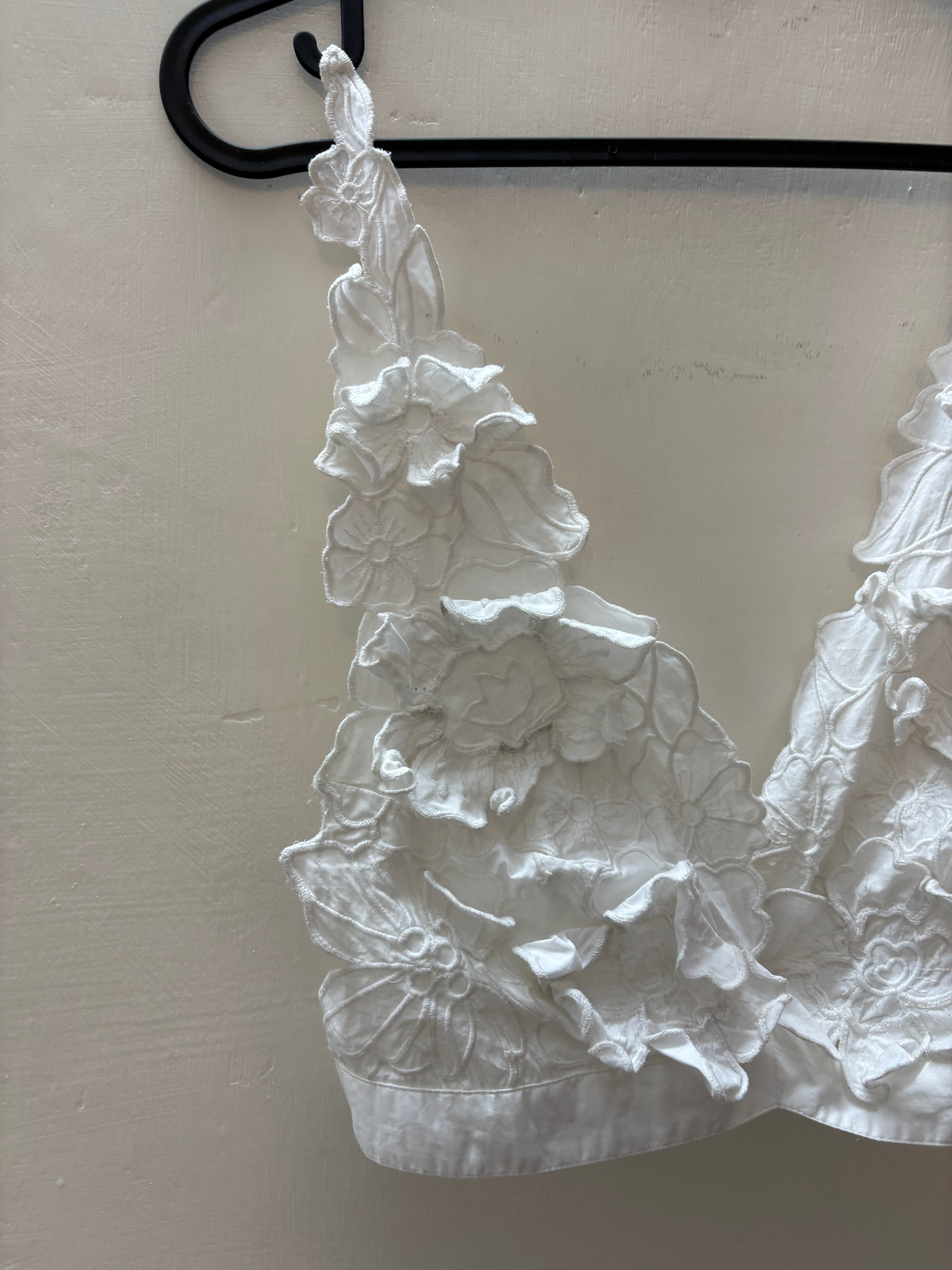 3D FLORAL BRALETTE