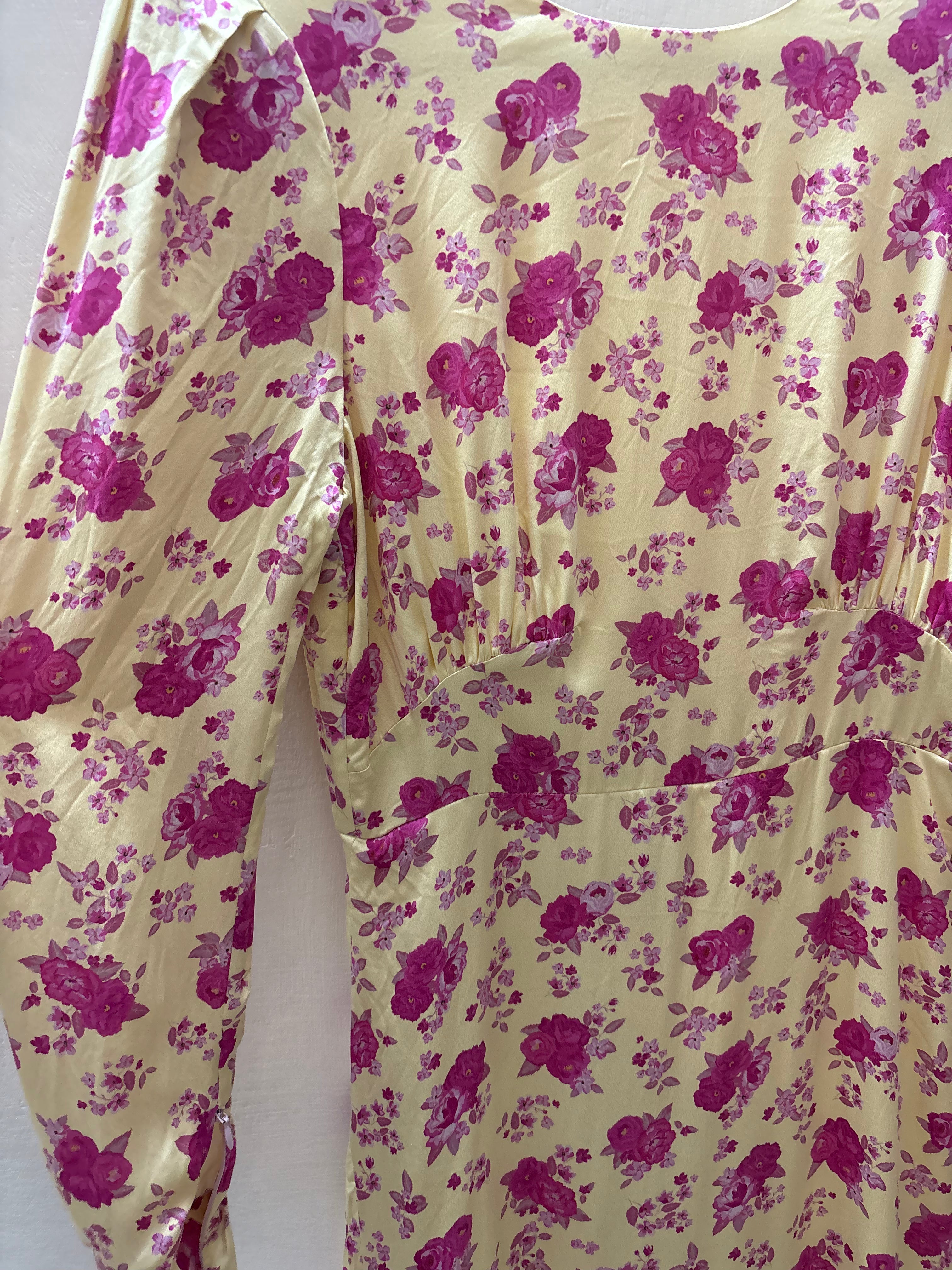 PIA TJELTA BACKLESS SILK DRESS S