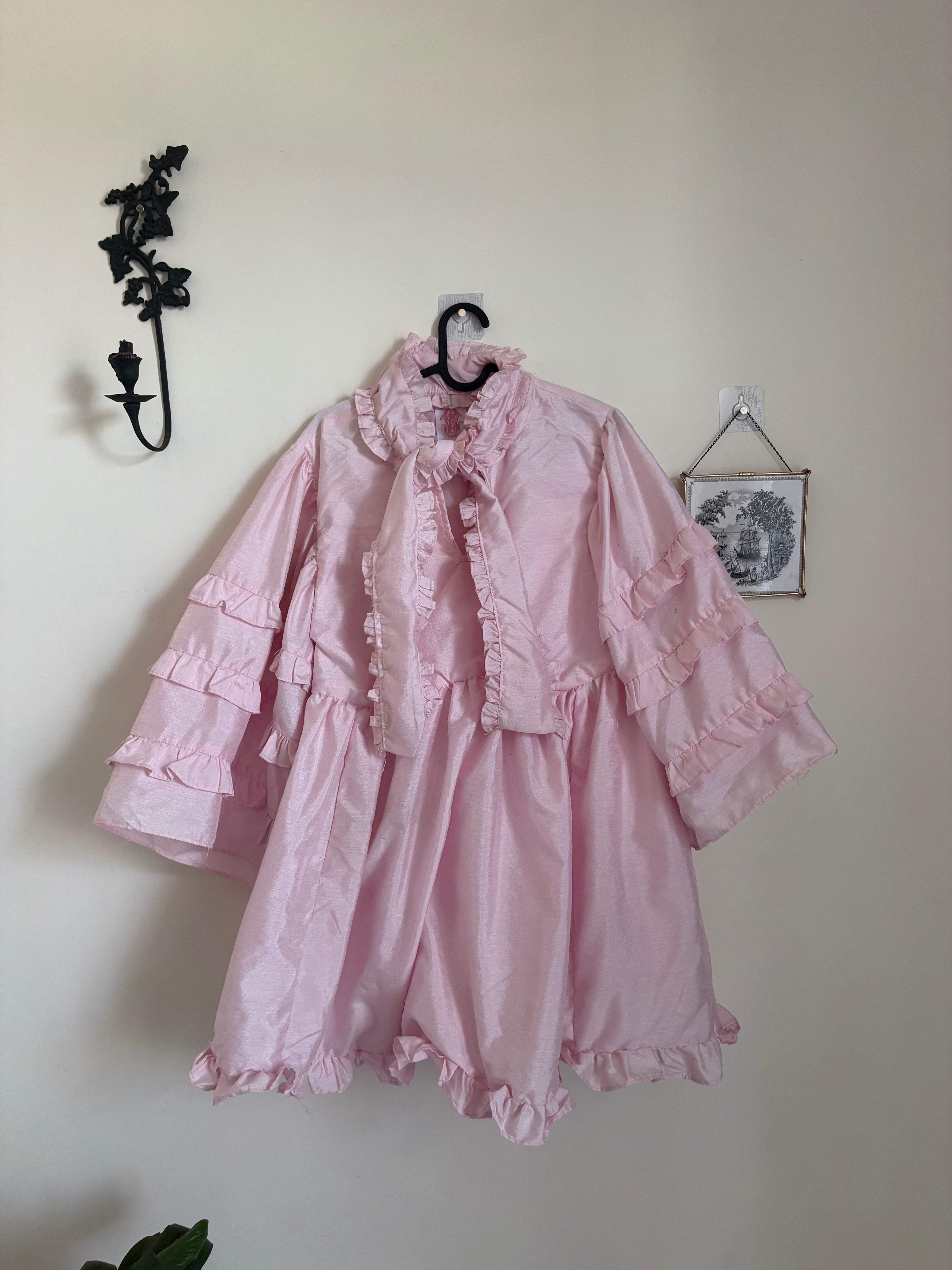 ELIZABETH WILSON JOSEPHINE DRESS IN LIGHT PINK M/L