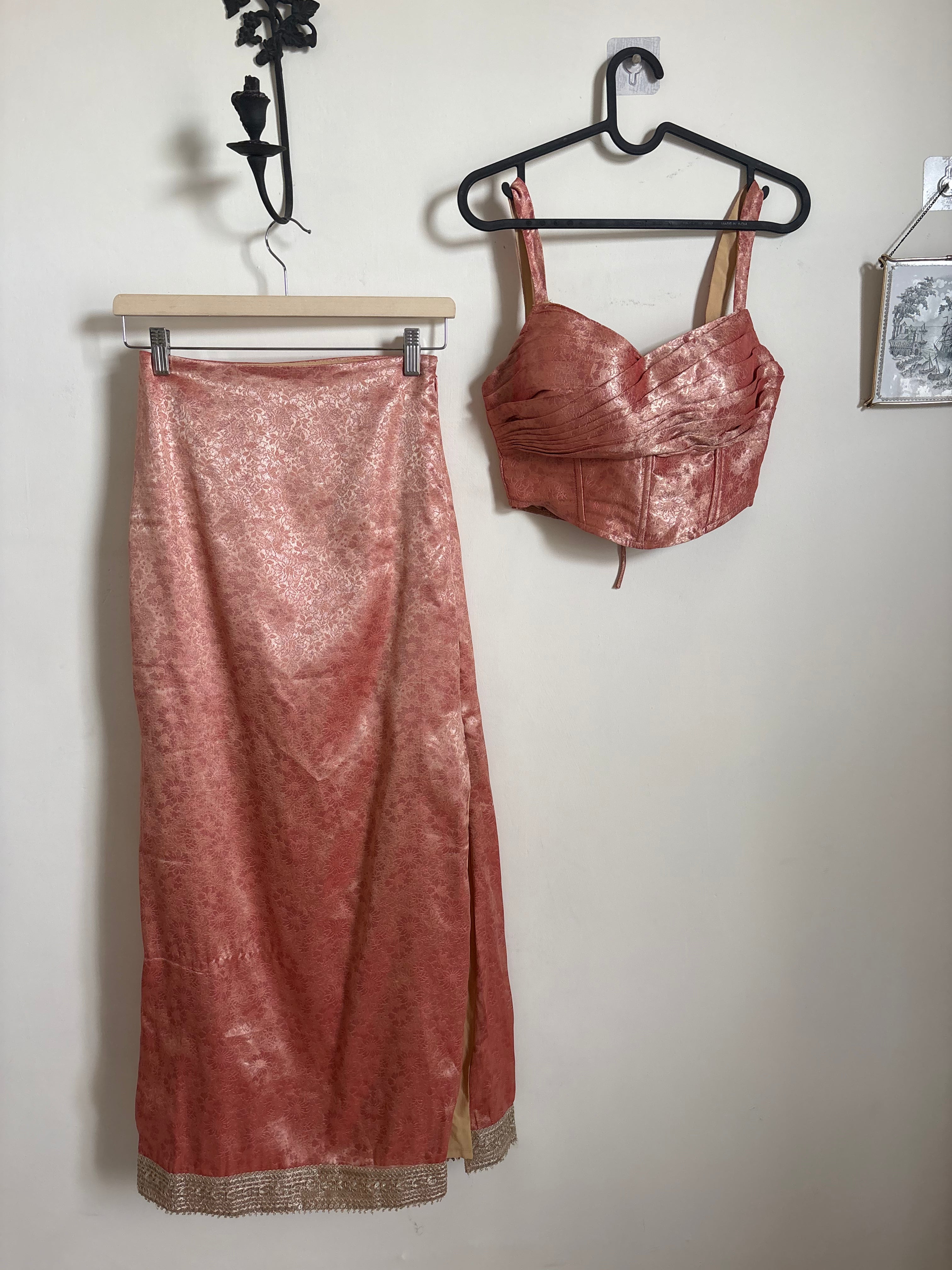 SAANJH BY LEA  Orange Brocade Lace Sweetheart Neck Neckline Top And Midi Skirt XS