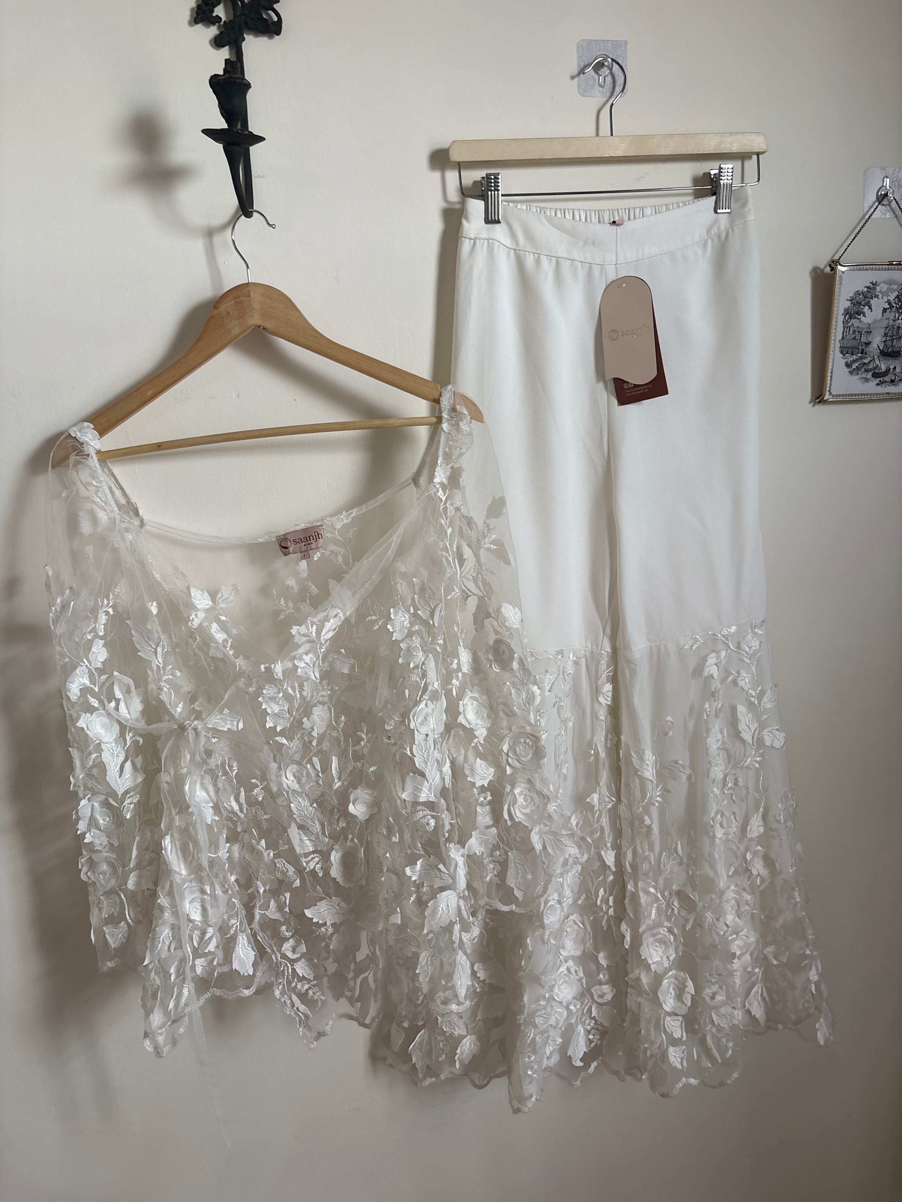 Saanjh by Lea Aasiyah And Allami White 3-DFloral Sharara Set L