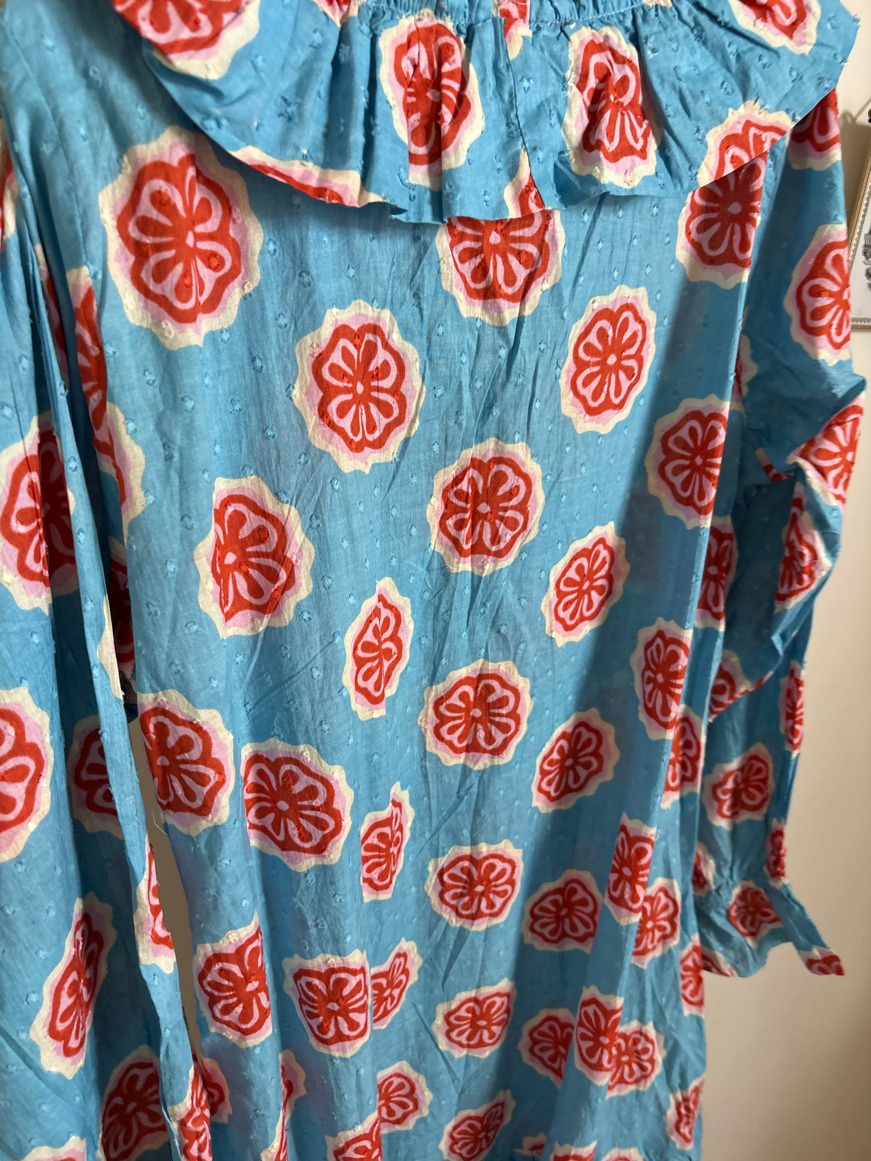 Compañía Fantástica Long beach dress with Red bloom flowers print