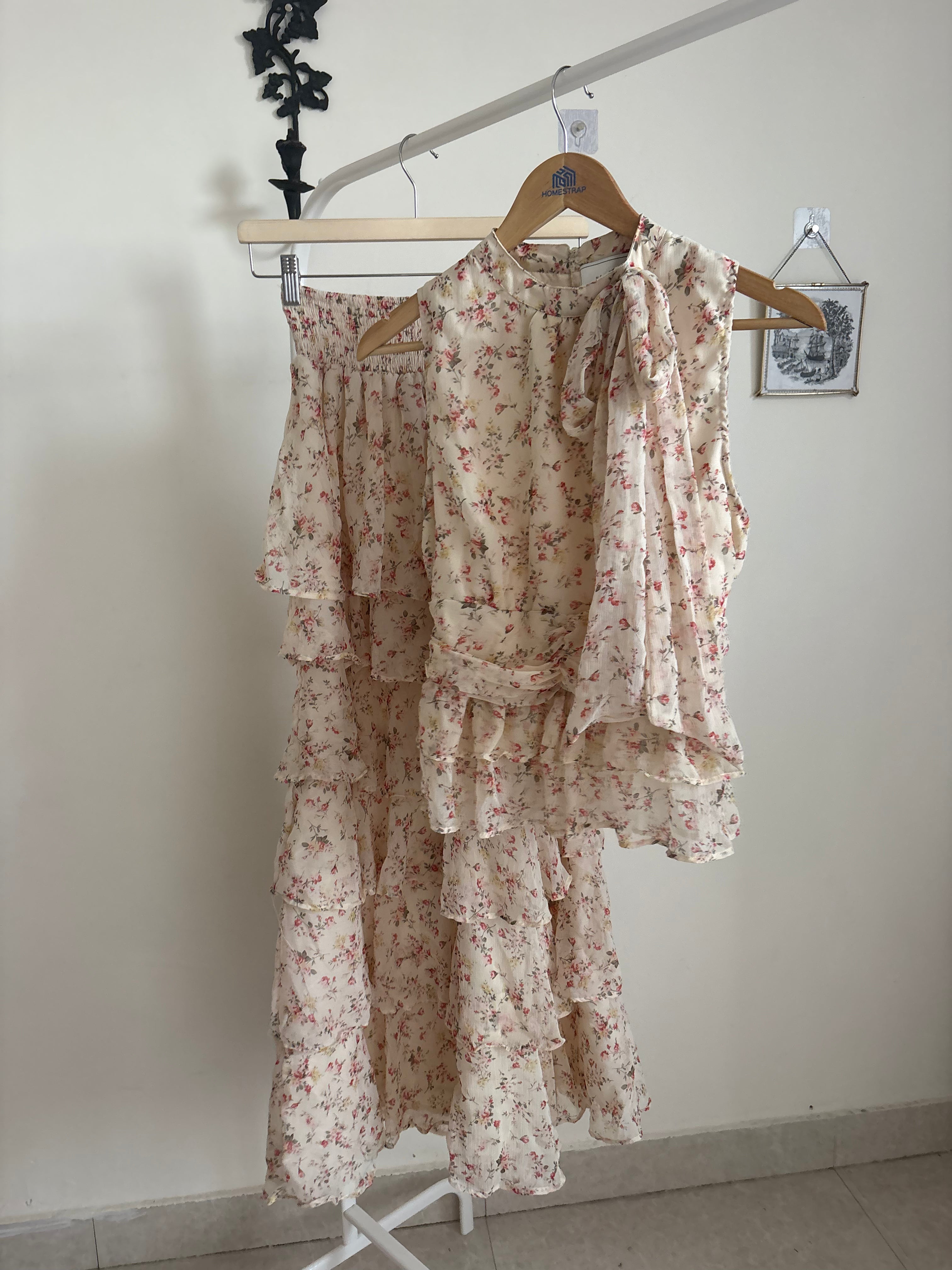 NEO NOIR Morris Meadow Printed Skirt Top SET