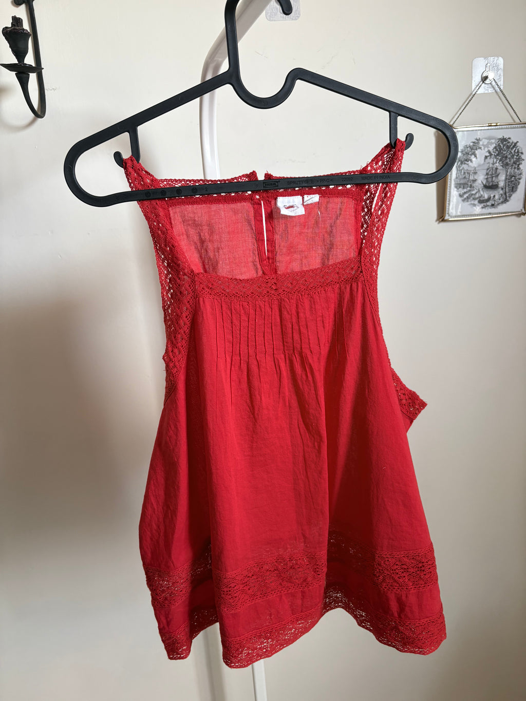 GAP HIGH NECK LACE TOP M