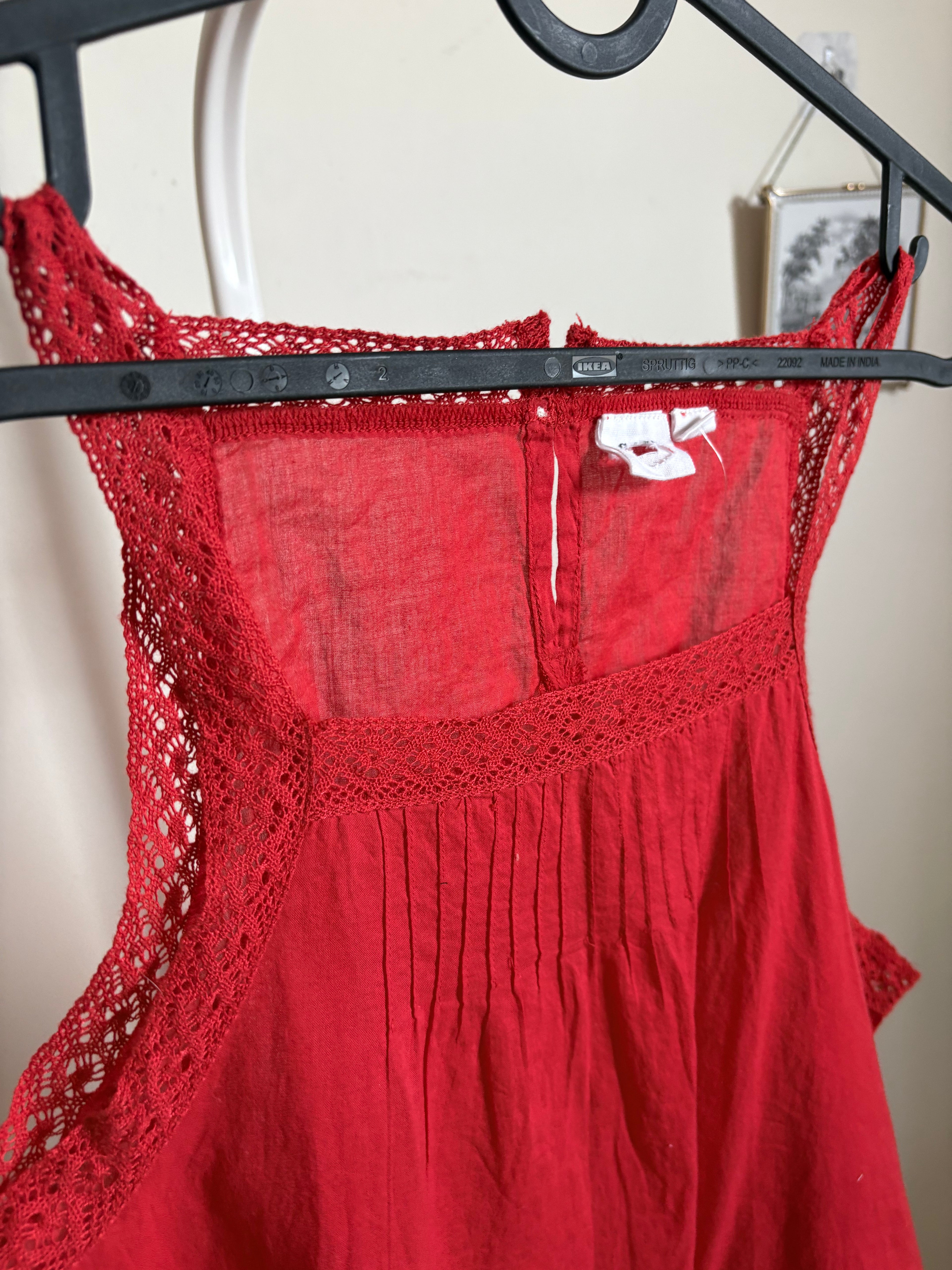 GAP HIGH NECK LACE TOP M