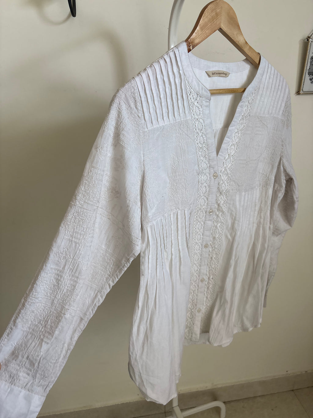 SOFT SURROUNDINGS EMBROIDERED BLOUSE M