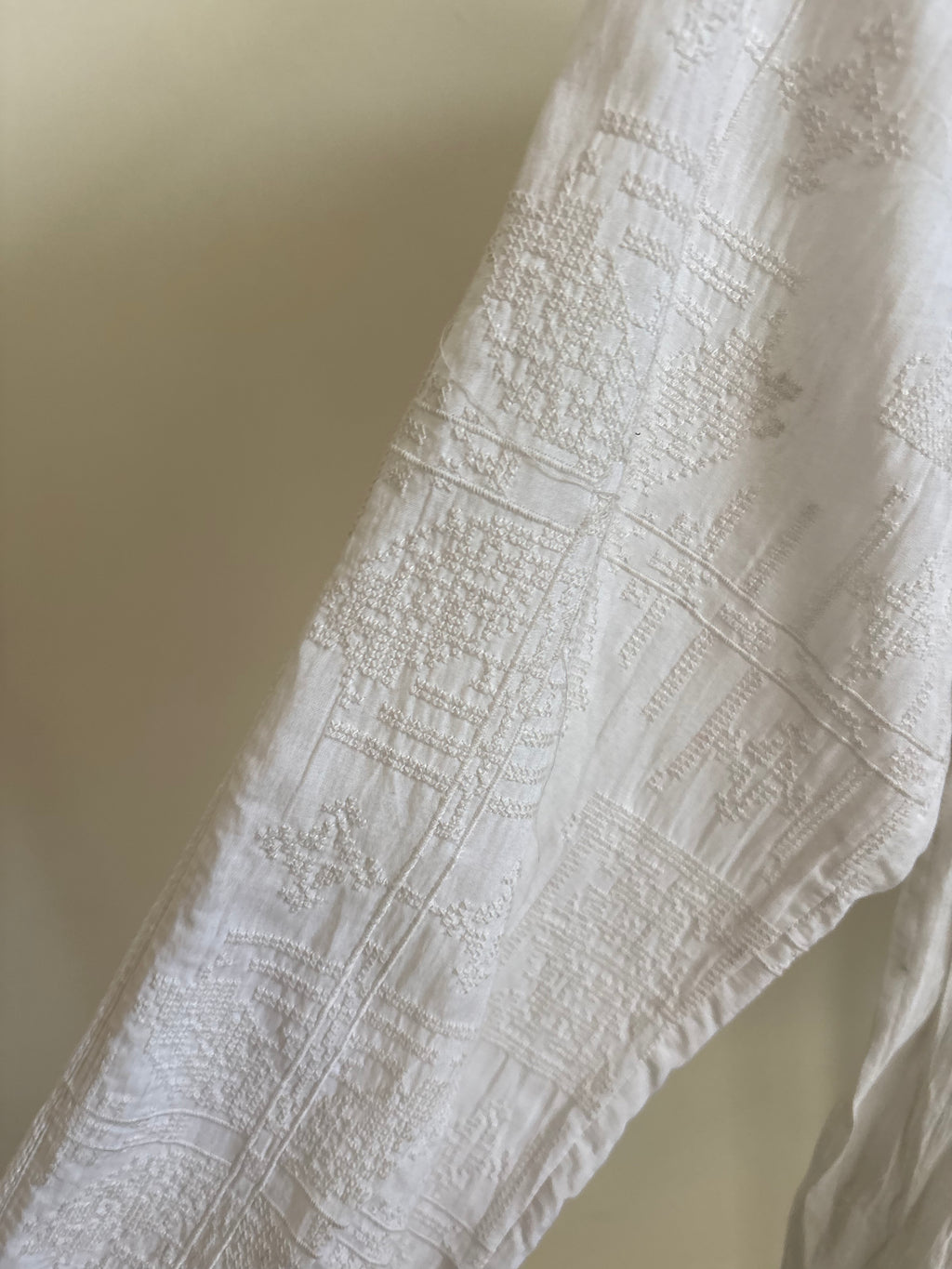 SOFT SURROUNDINGS EMBROIDERED BLOUSE M